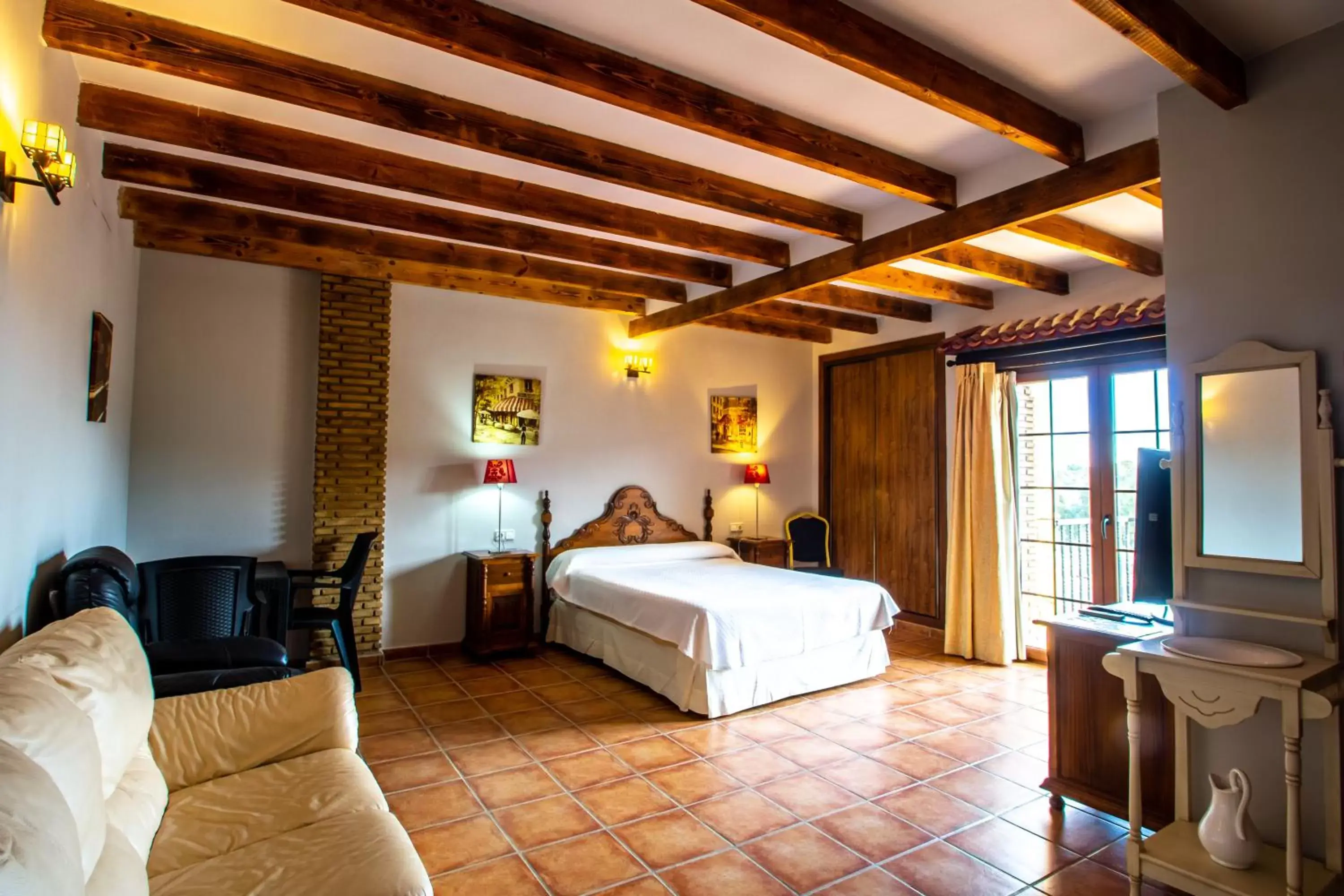 Bedroom, Bed in Hostal Rural Turre