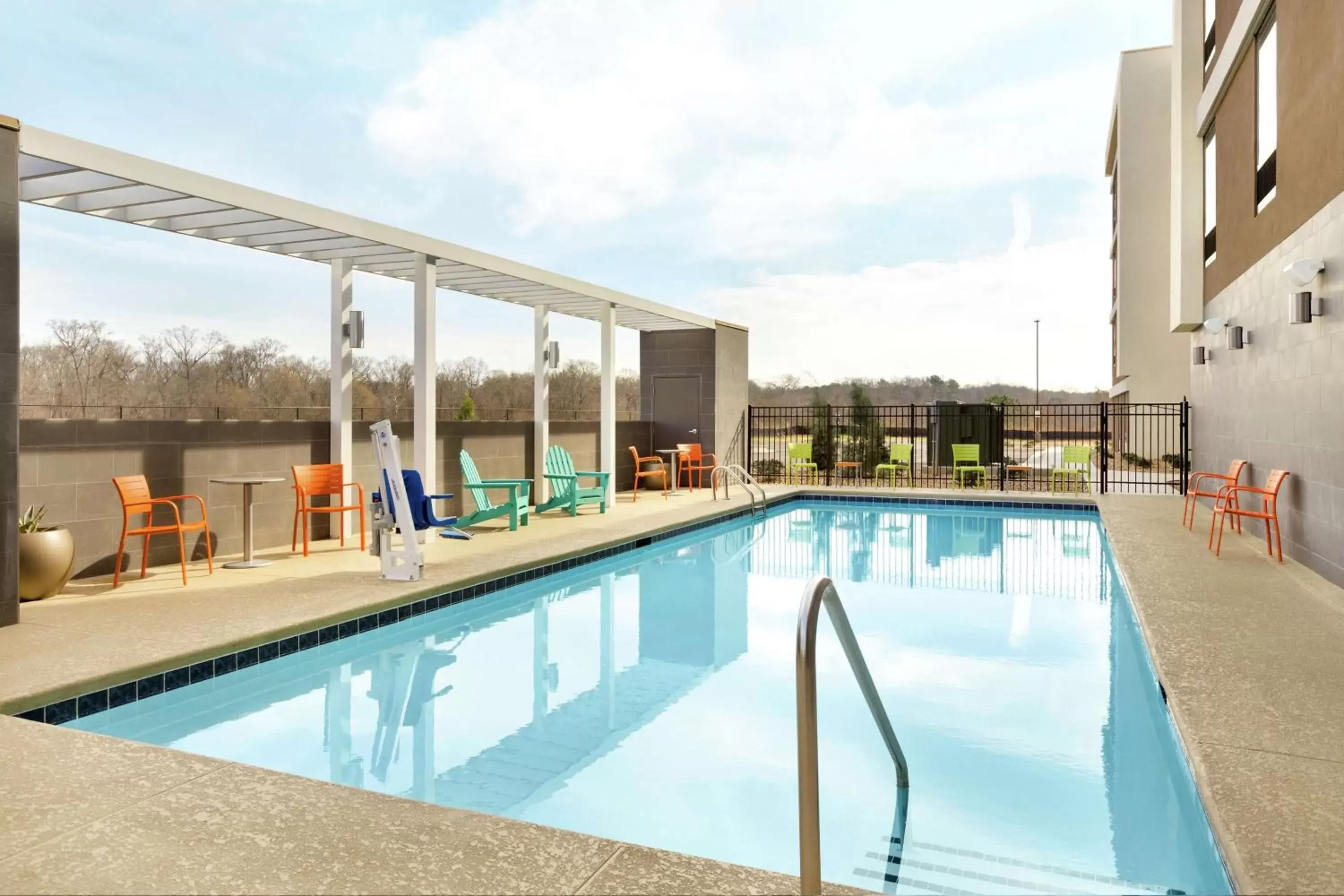 Pool view, Swimming Pool in Home2 Suites By Hilton Macon I-75 North