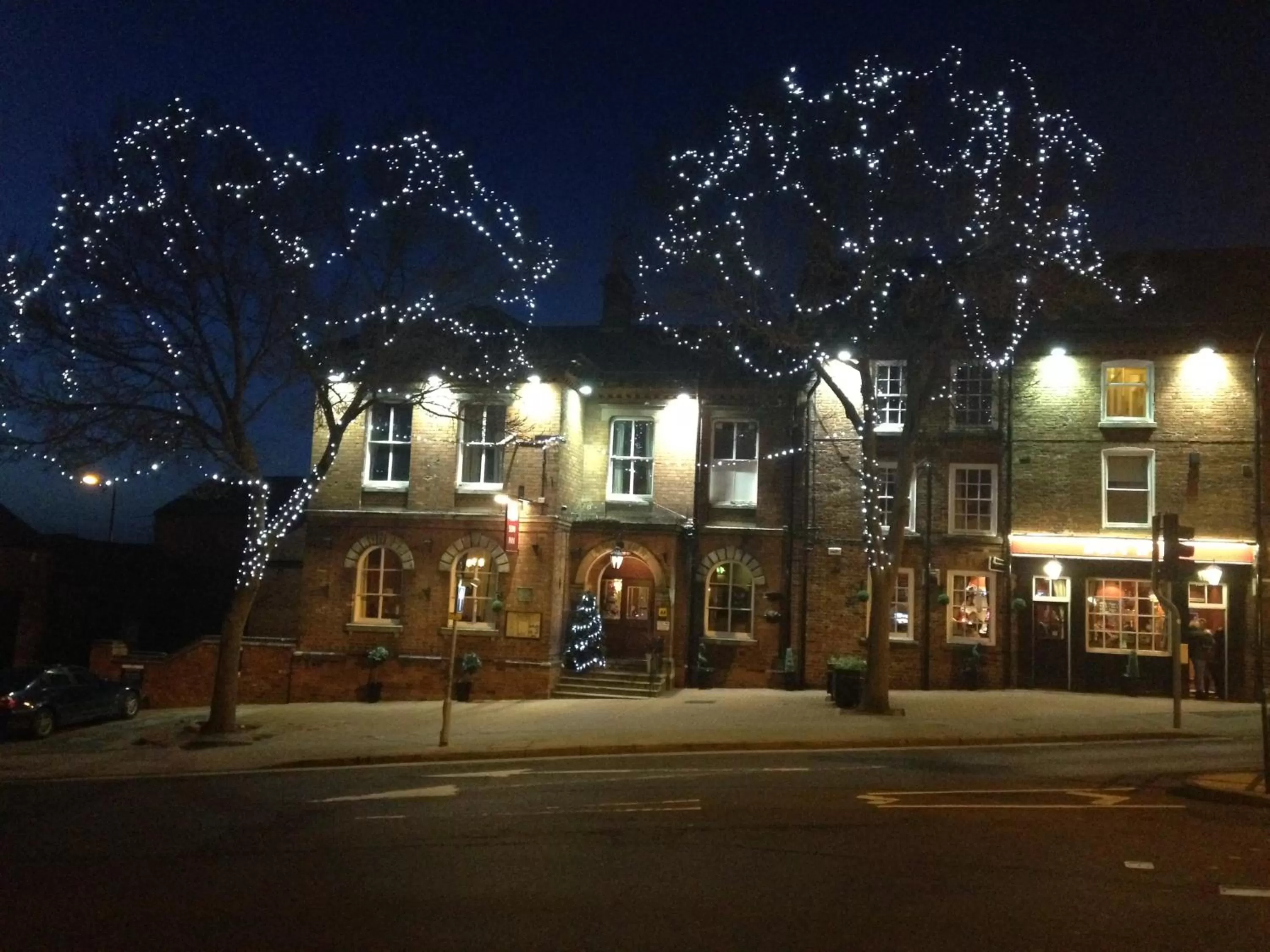 Facade/entrance in Sun Inn