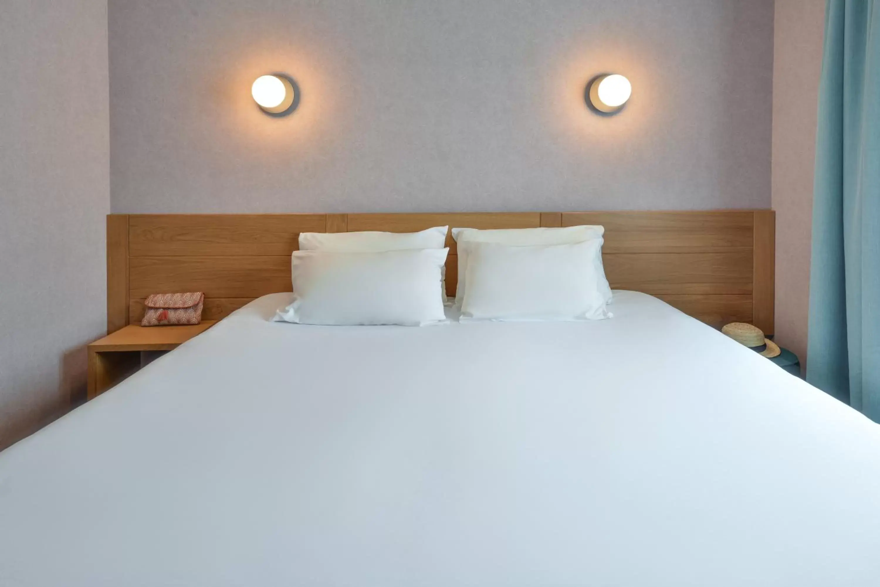 Bed in Sure Hotel by Best Western Centre Beaune