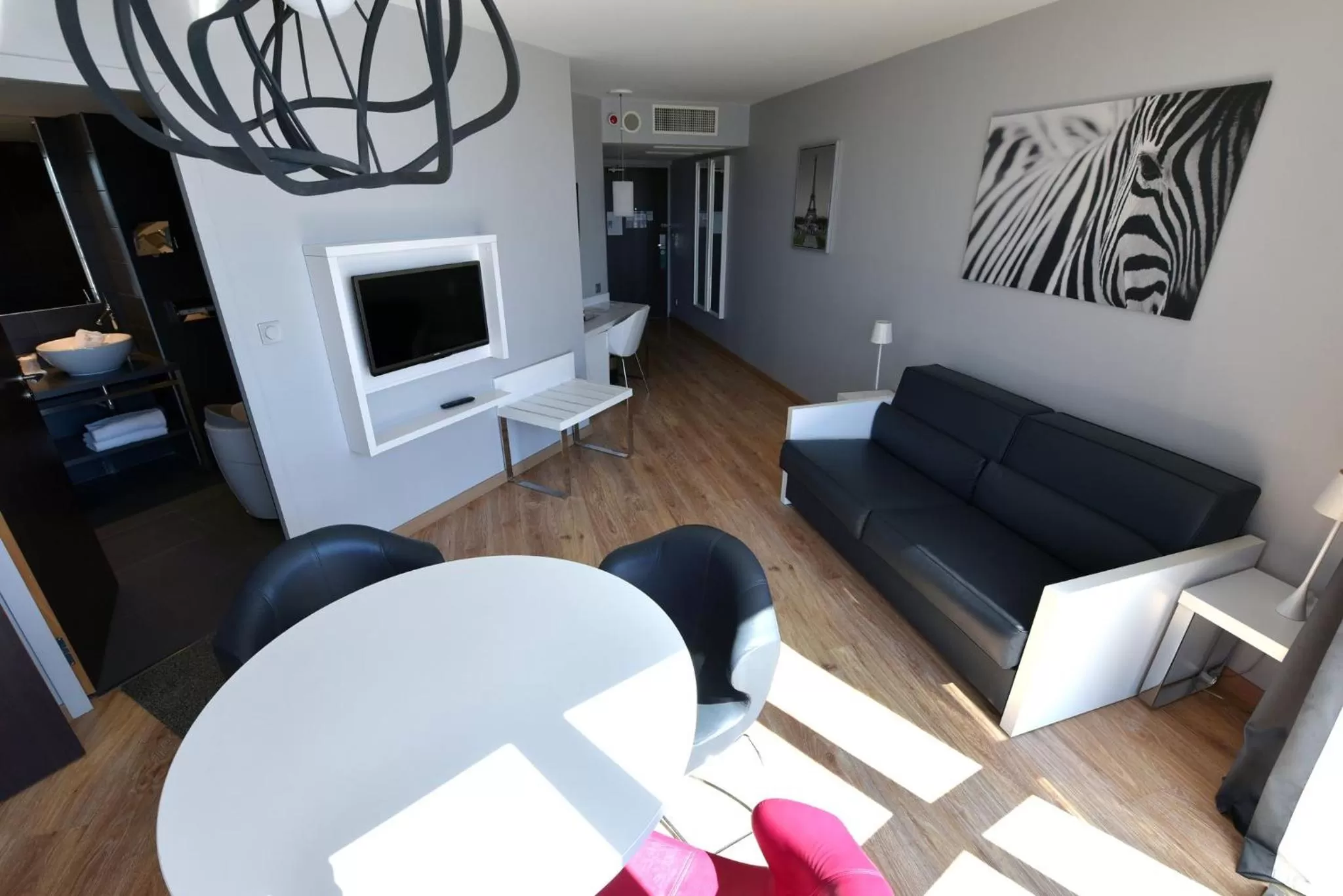 Photo of the whole room in Holiday Inn Dijon Toison D'or by IHG