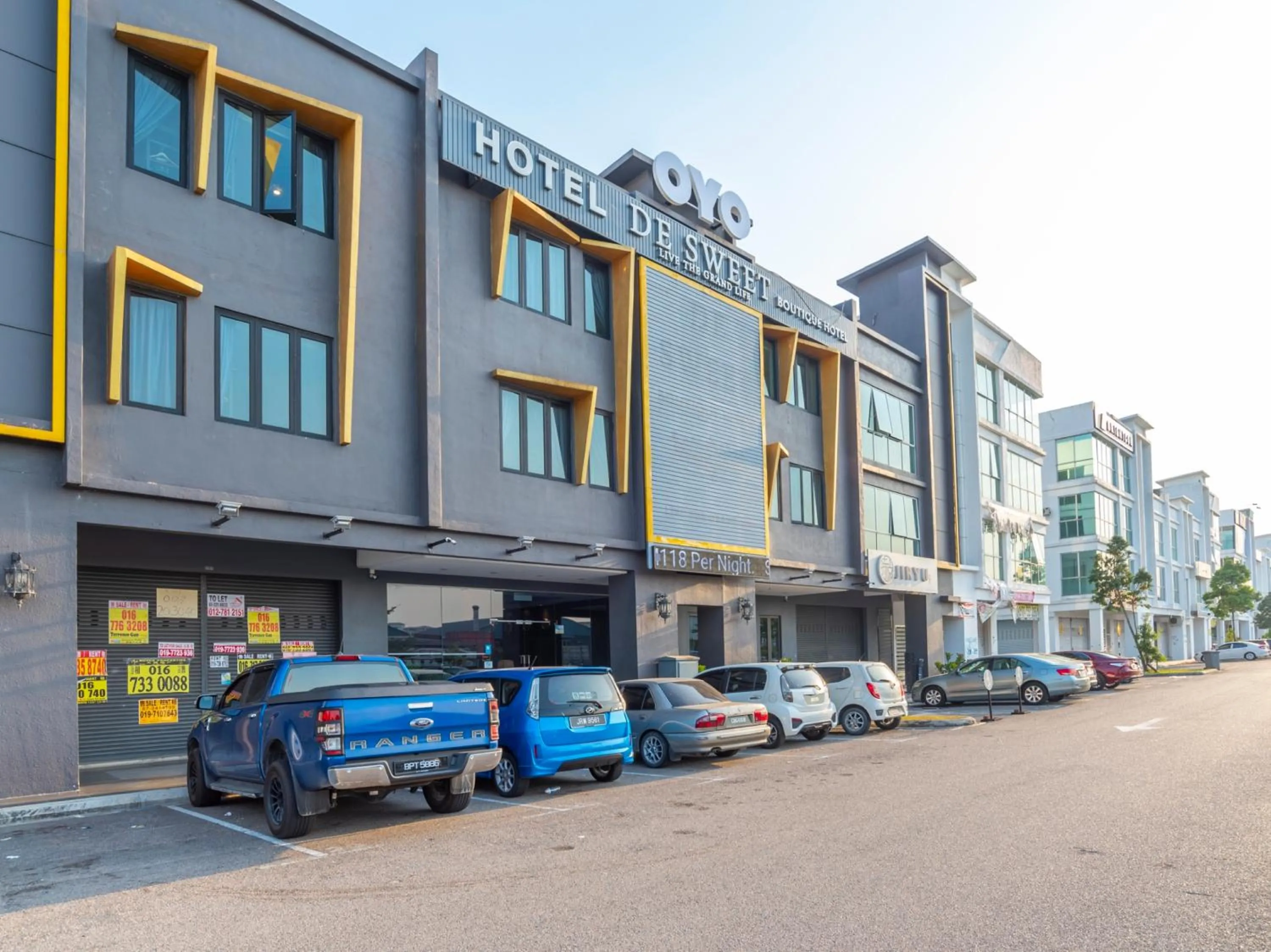 Property building in De Sweet Boutique Hotel