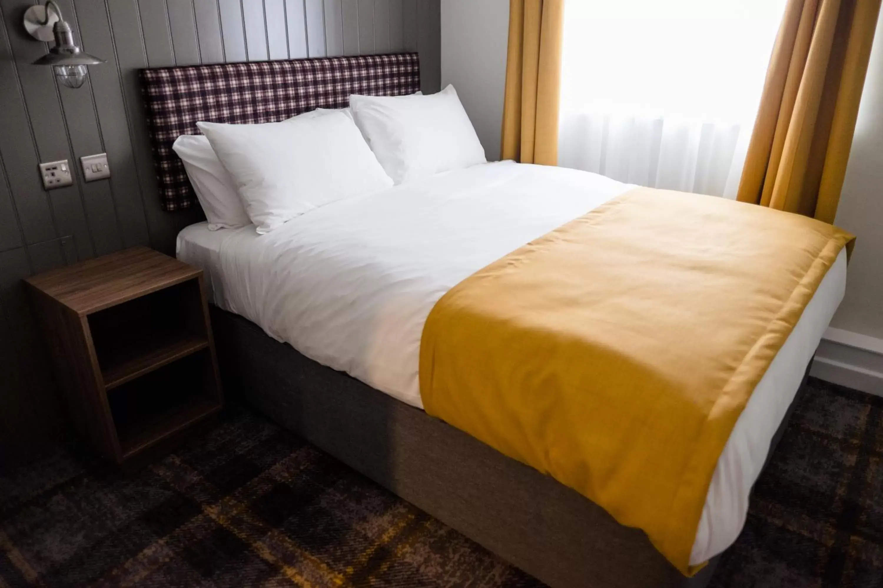 Bed in Almondsbury Interchange Hotel