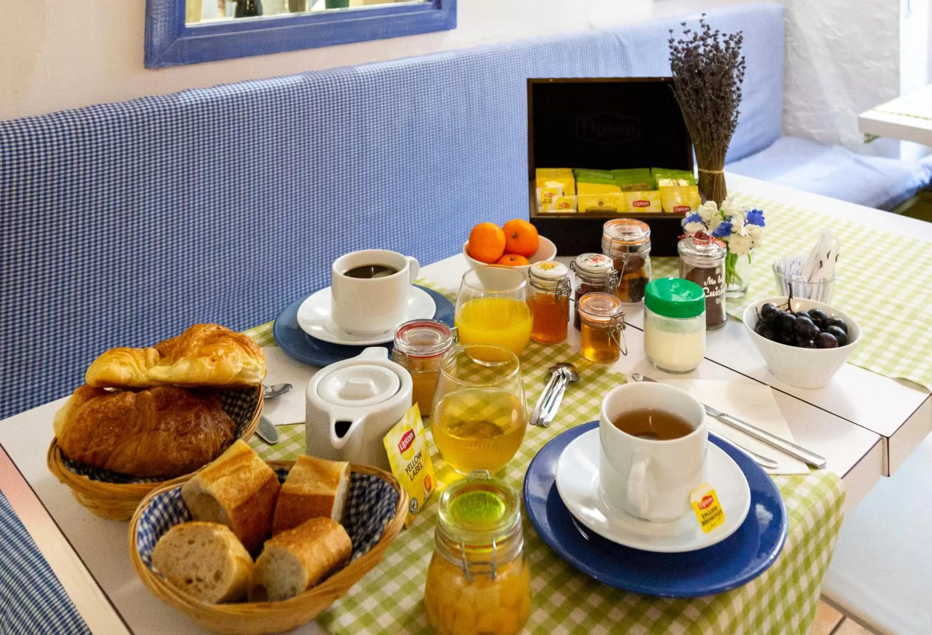 Food and drinks, Breakfast in Hotel Mignon