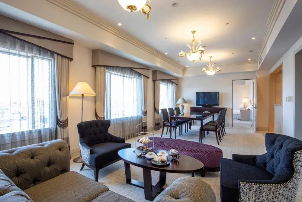 Living room, Seating Area in Hotel Cadenza Tokyo