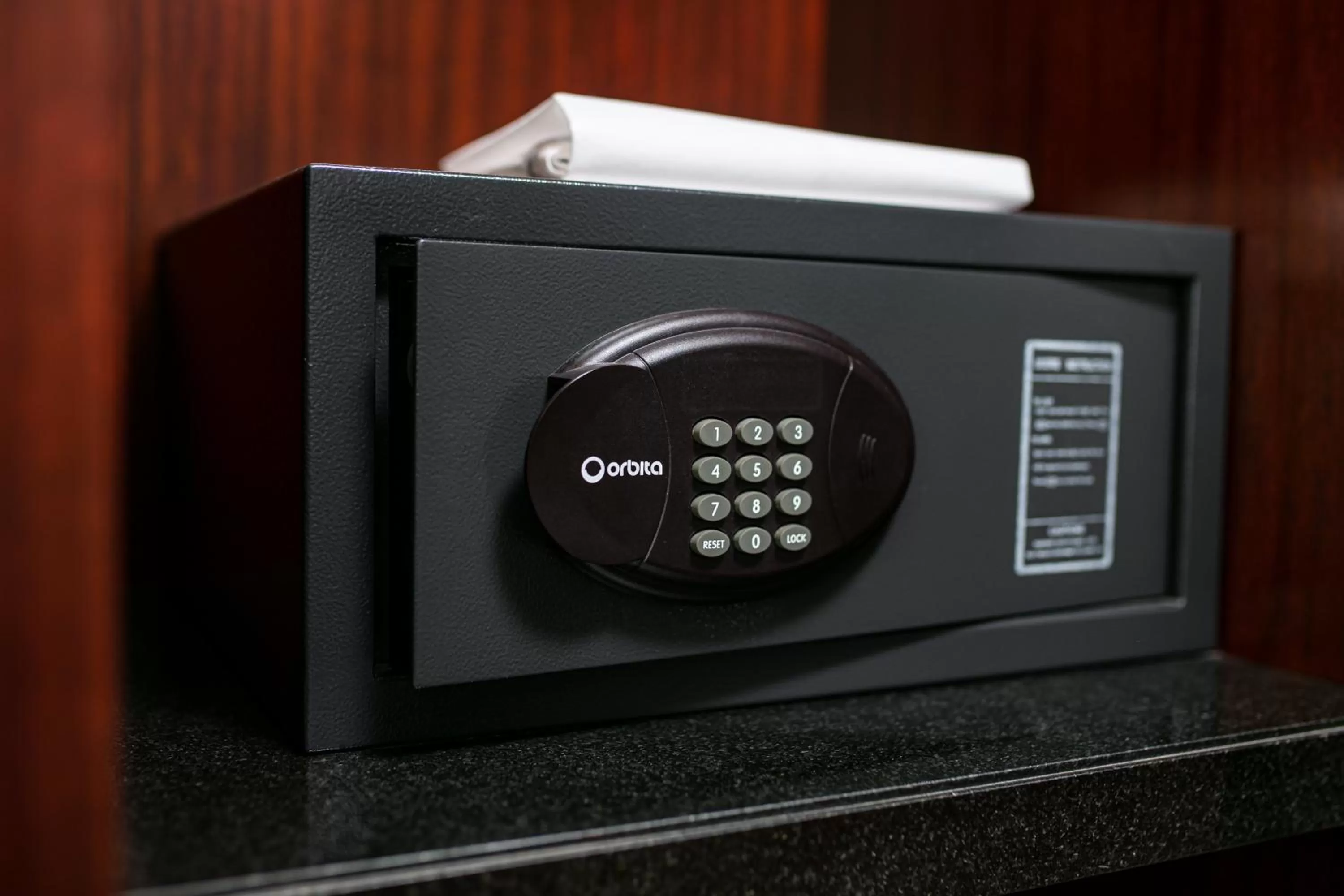 safe in La Sinfonía Majesty Hotel and Spa