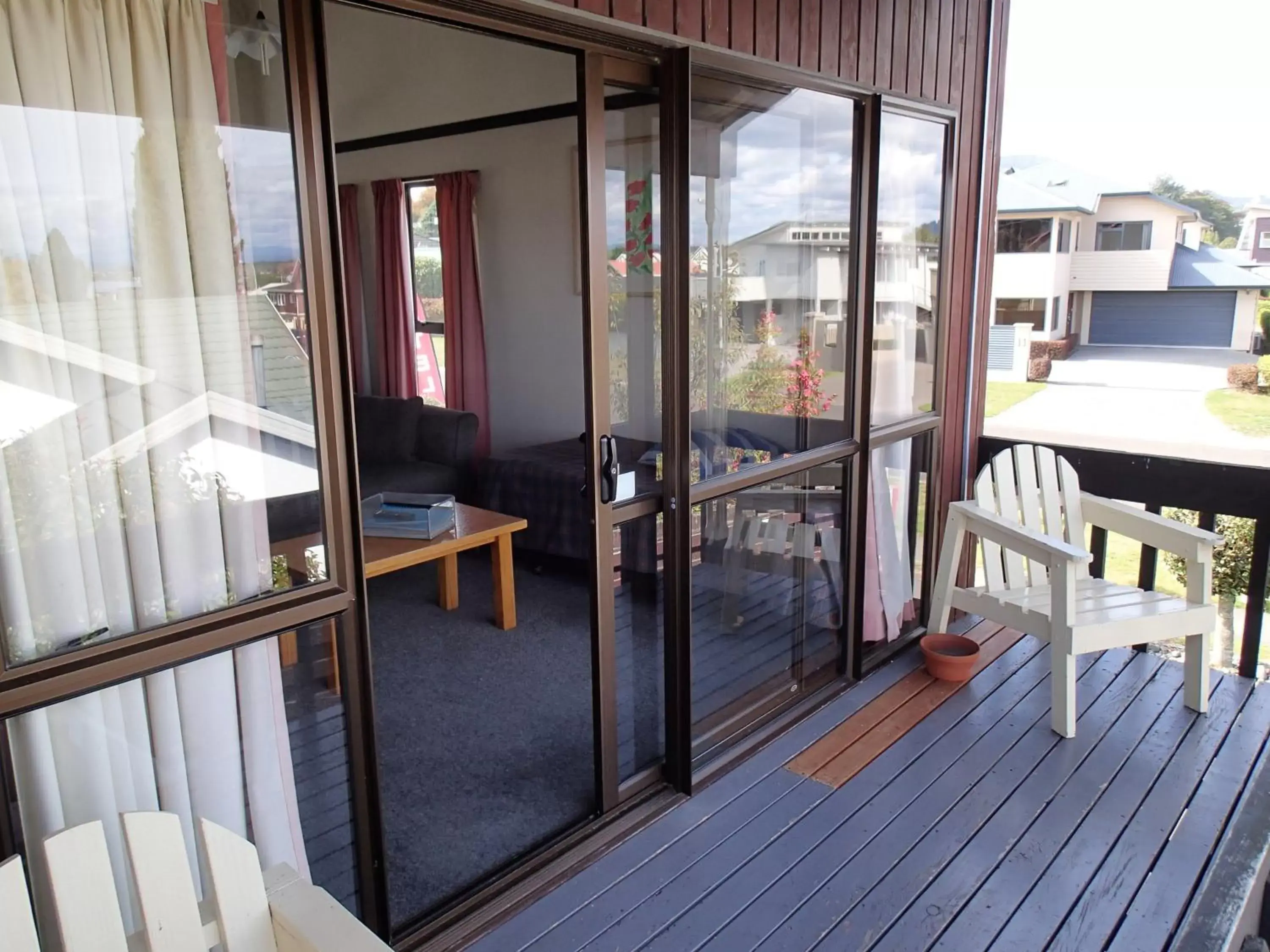 Balcony/Terrace in Mountain View Motel