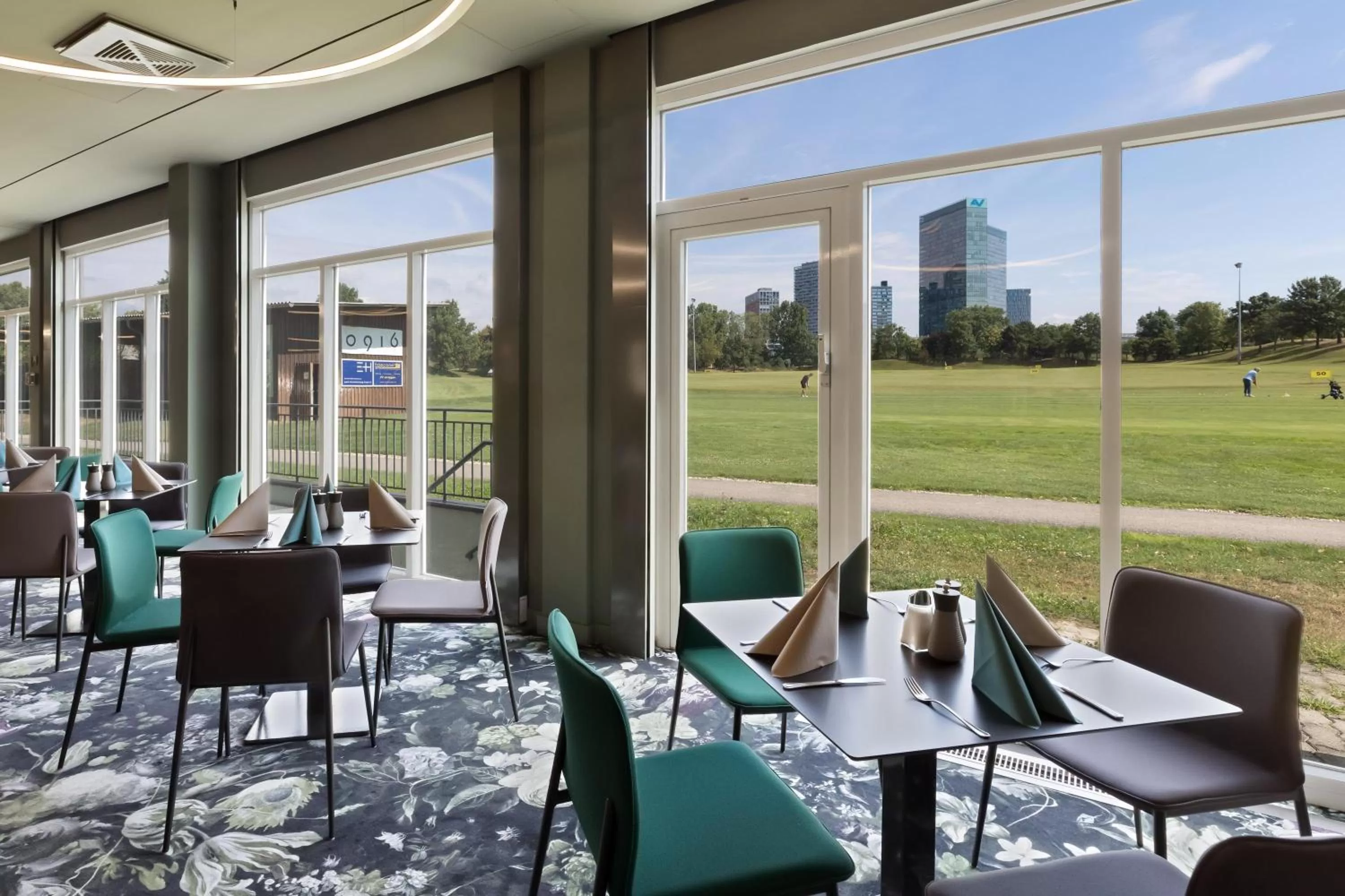 Restaurant/places to eat in Austria Trend Hotel Bosei Wien