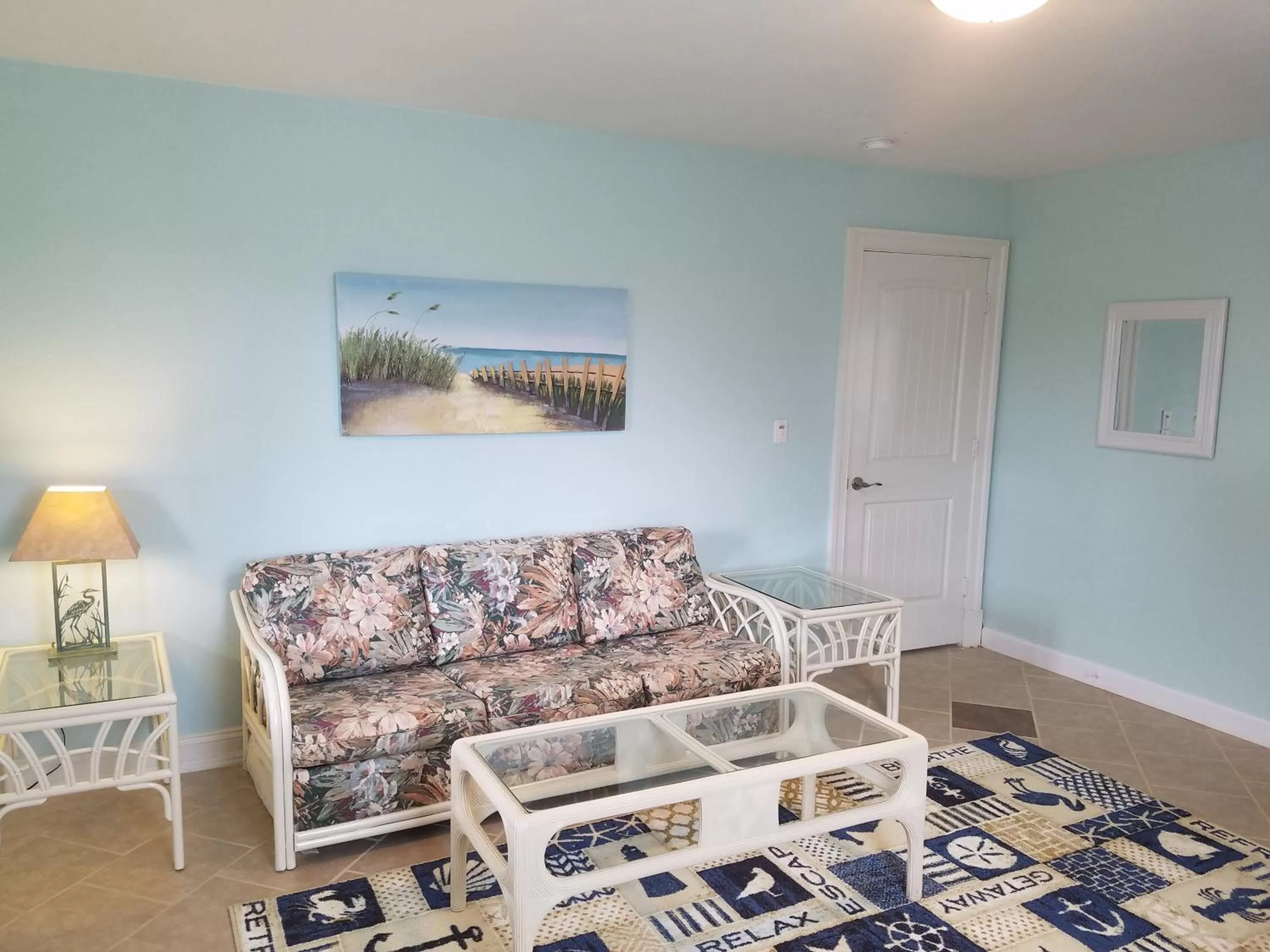 Living room in Pierhouse Bed & Breakfast