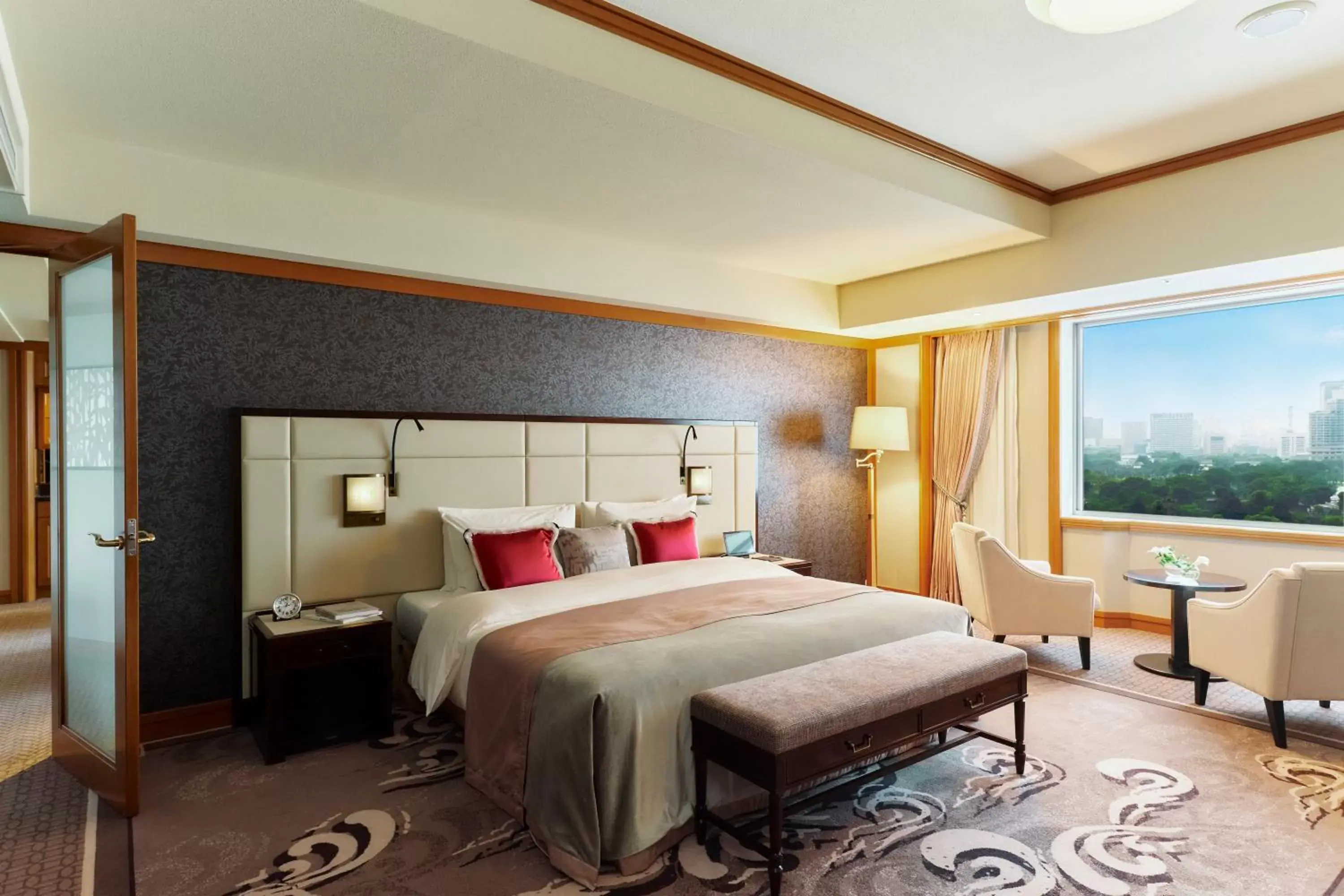 Bed in Imperial Hotel Tokyo Bed in Imperial Hotel Tokyo