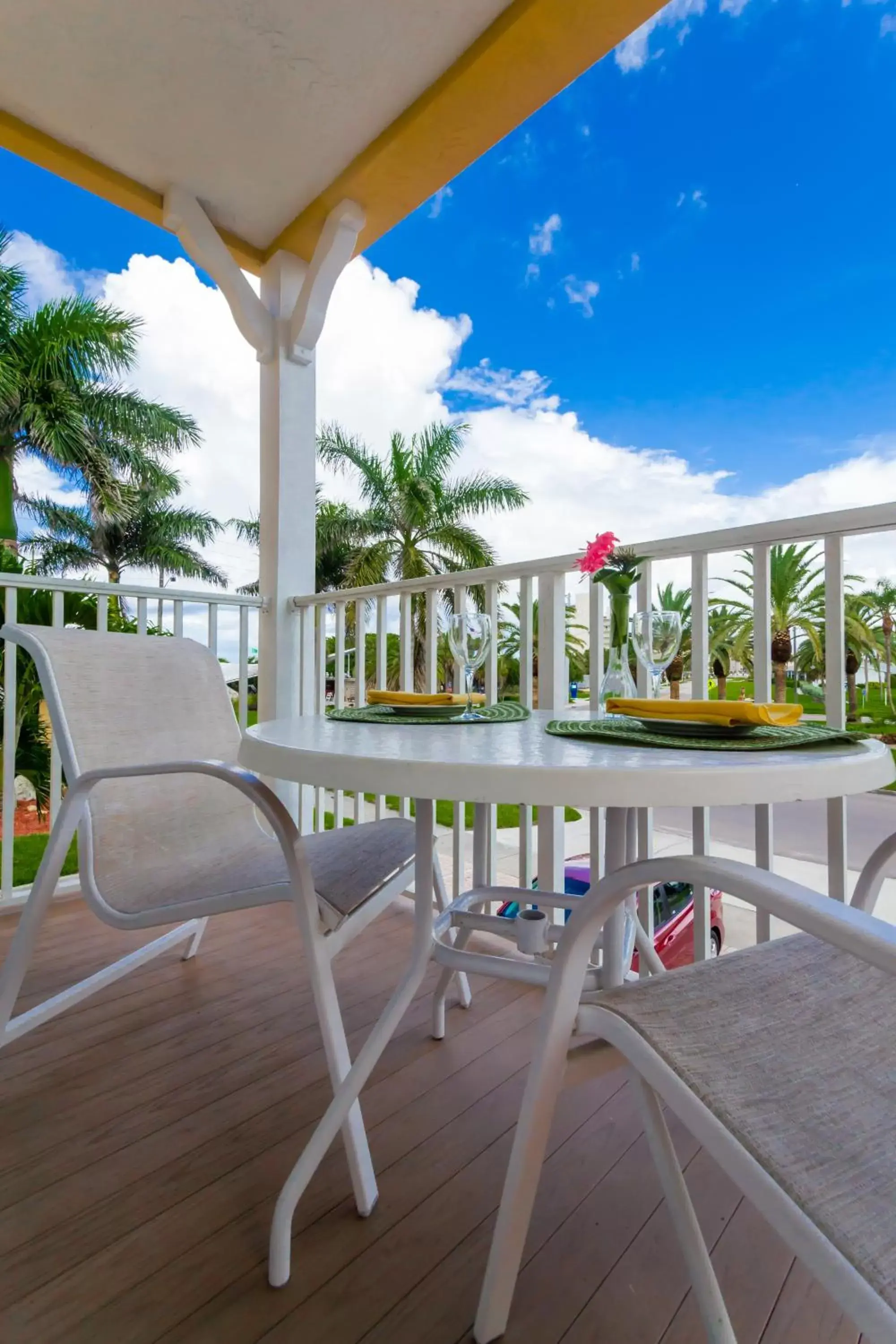 Day, Patio/Outdoor Area in Inn at the Beach-Venice Florida