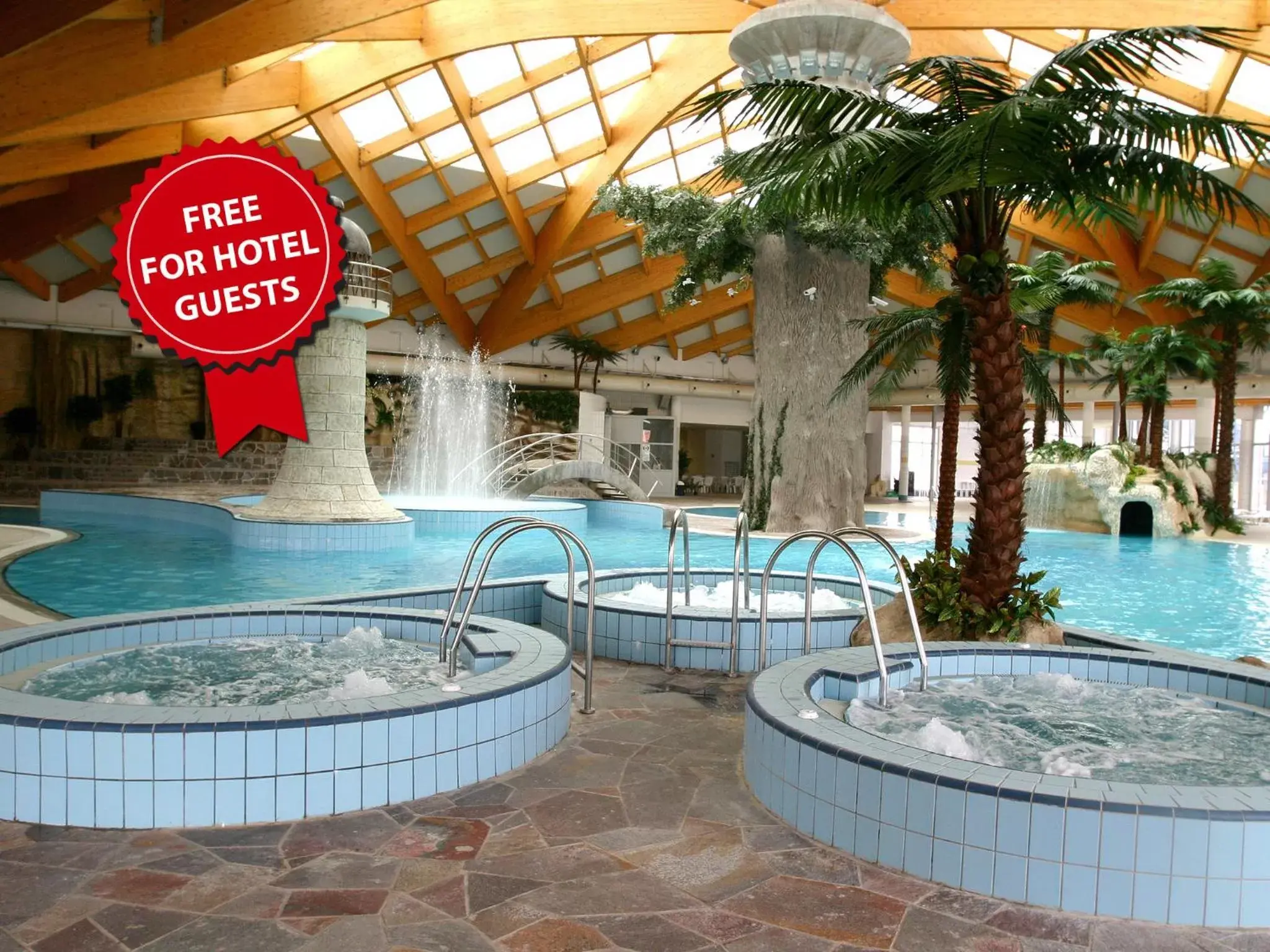 Hot Tub, Swimming Pool in Hotel Hills Sarajevo Congress & Thermal Spa Resort