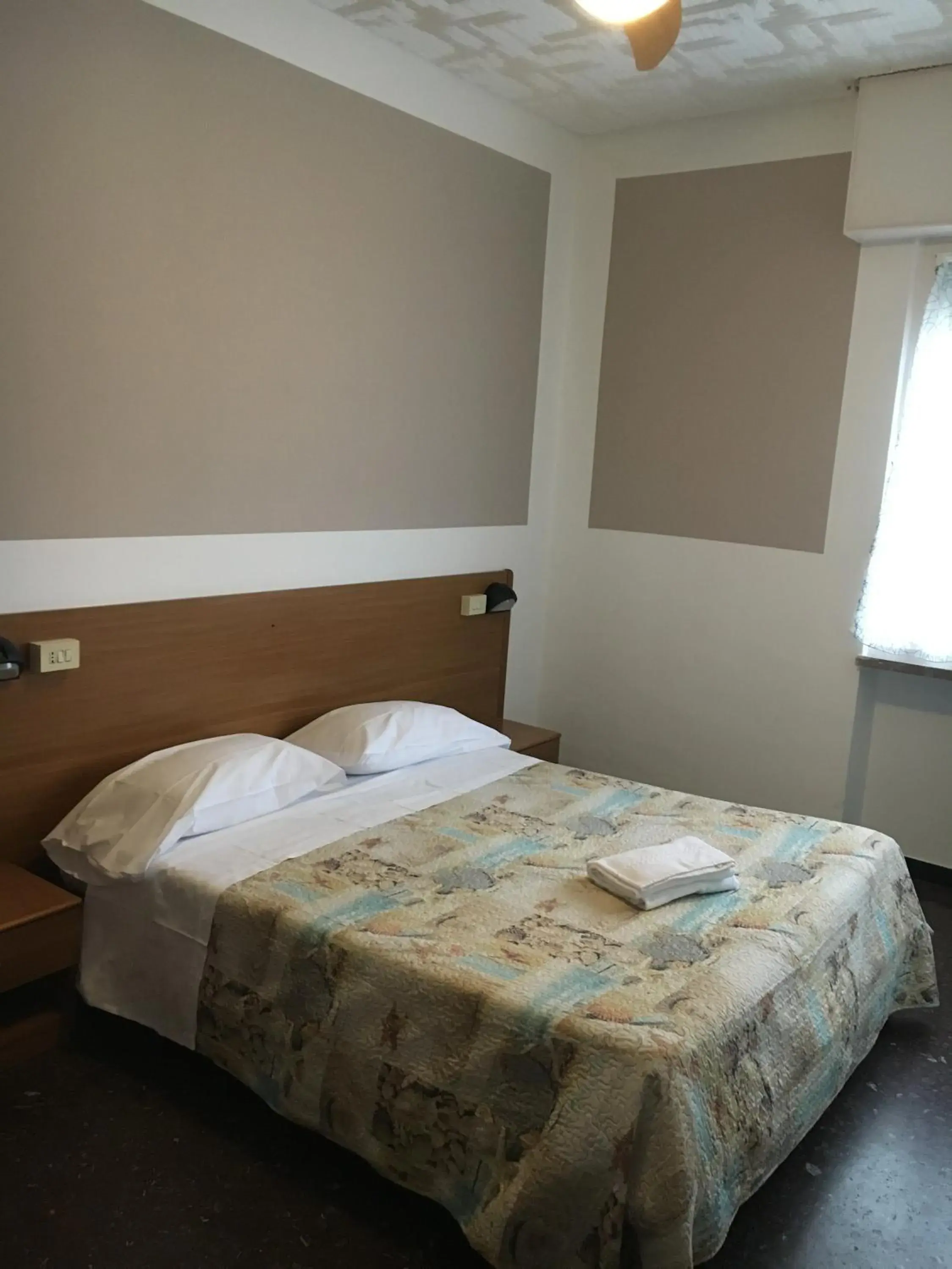 Standard Double Room in Hotel Miramare Standard Double Room in Hotel Miramare