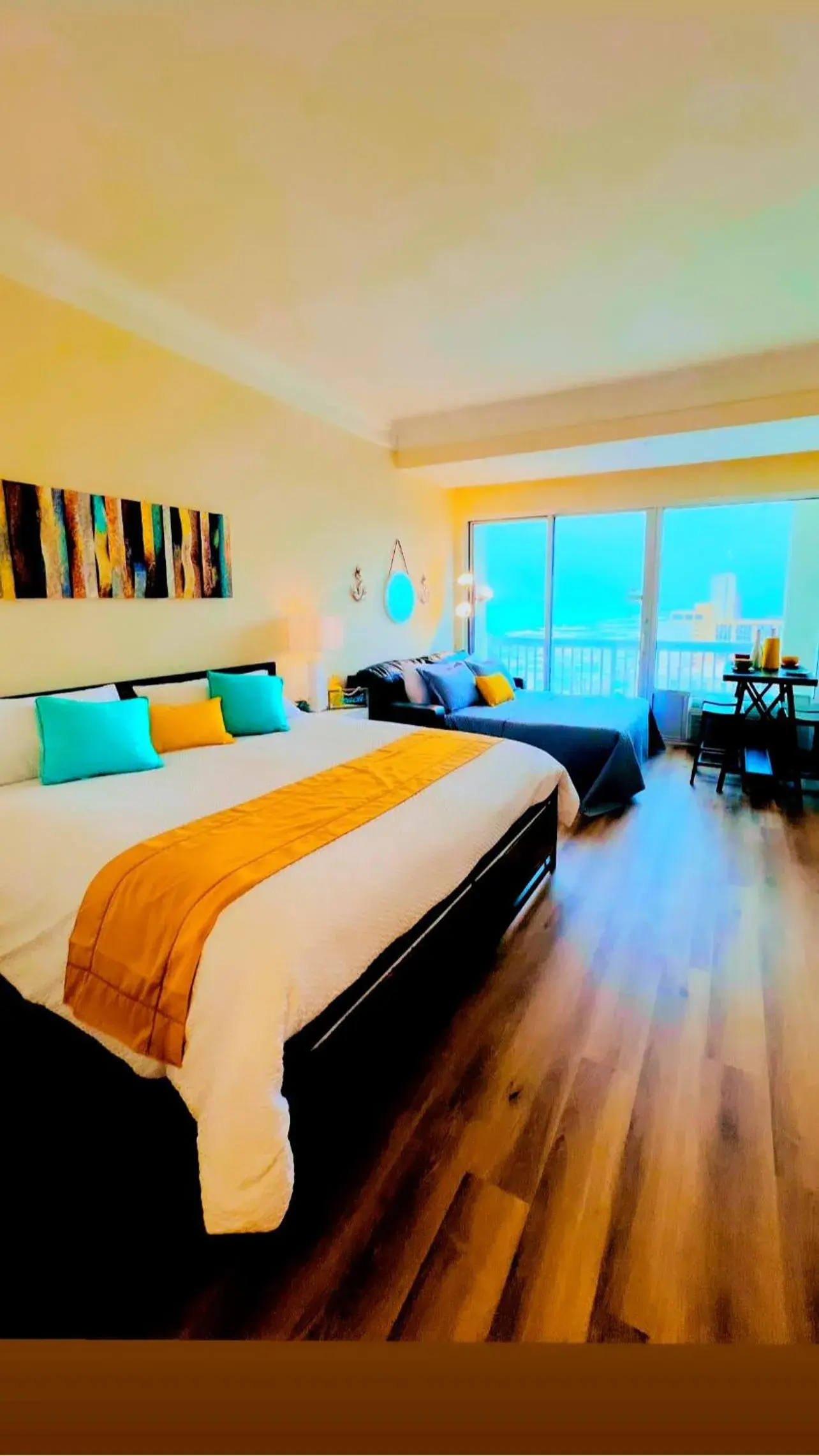 Bed in Daytona Beach Resort 804