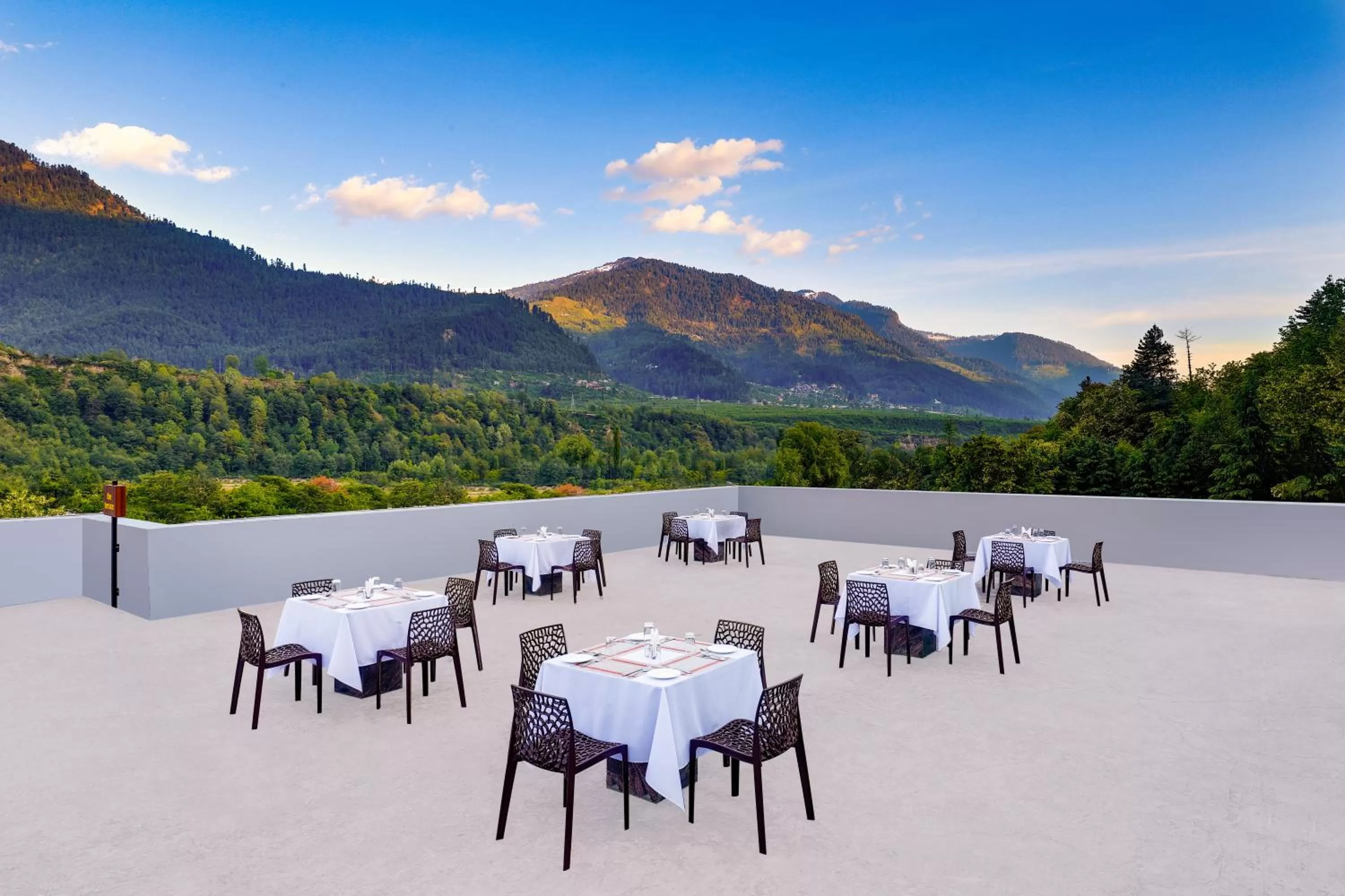 Lemon Tree Hotel Manali