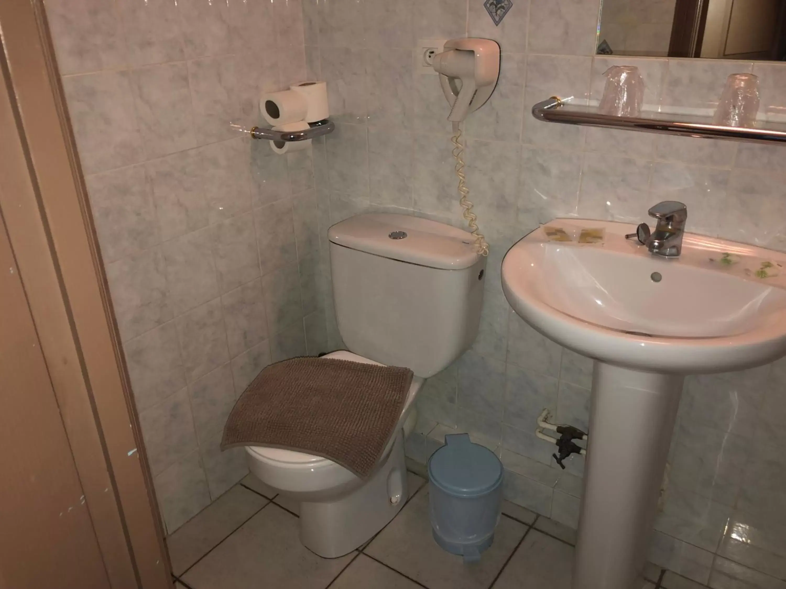 Bathroom in Le Provençal