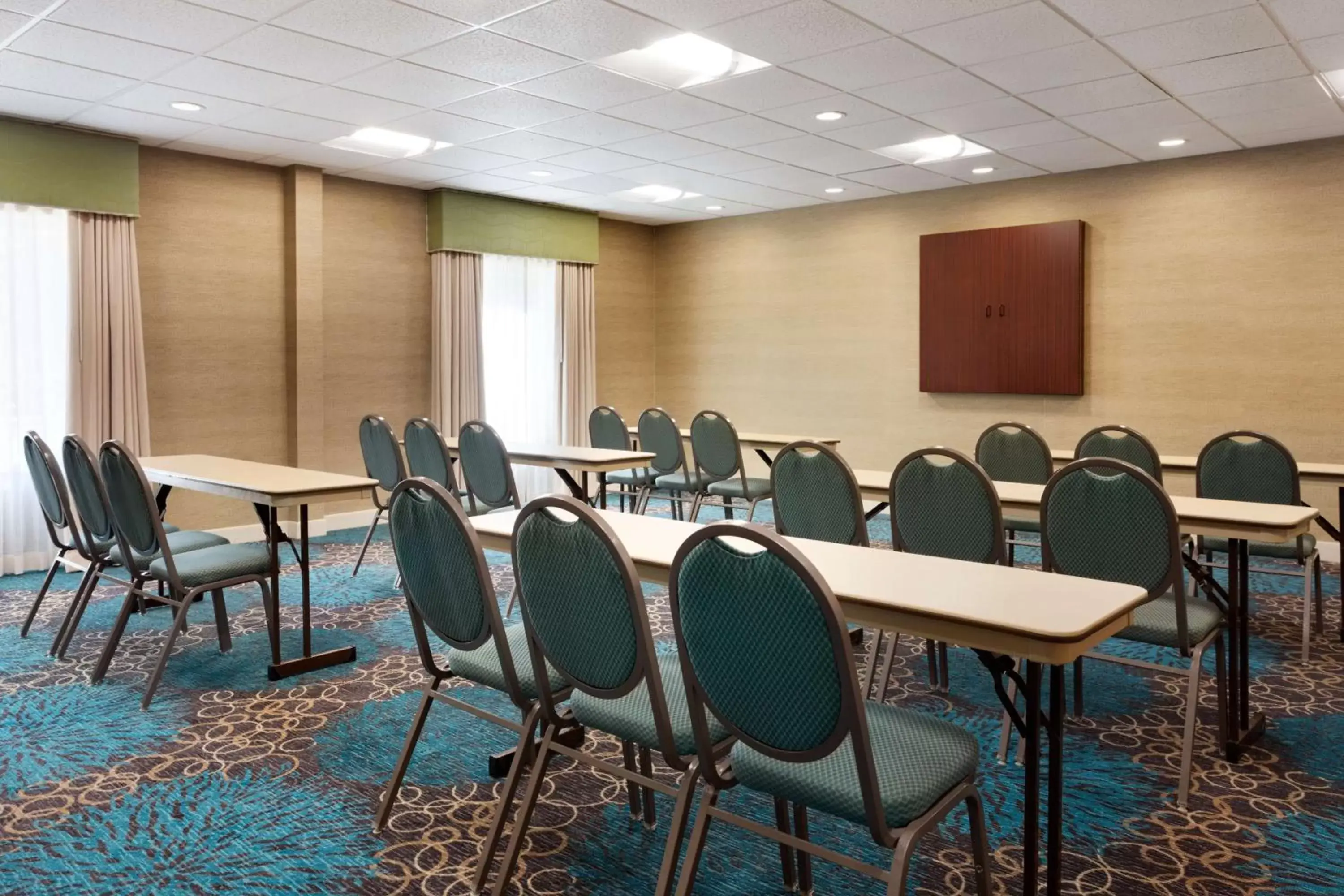 Meeting/conference room in Hampton Inn & Suites Birmingham Airport Area