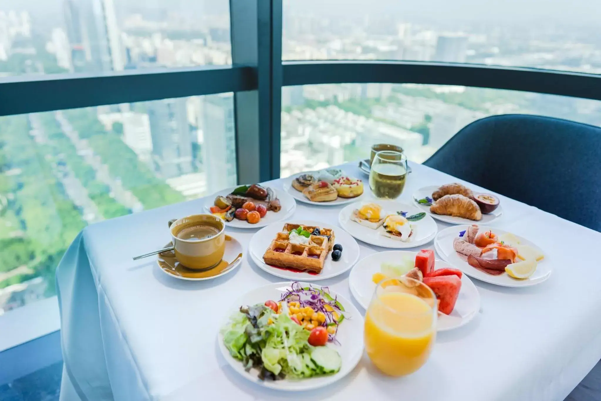 Breakfast in Crowne Plaza Shenzhen Nanshan by IHG Breakfast in Crowne Plaza Shenzhen Nanshan by IHG