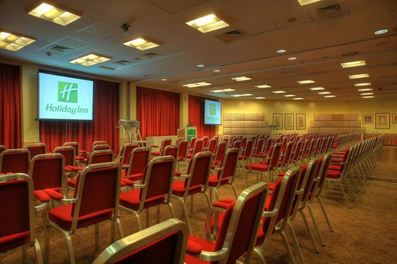 Meeting/conference room in Holiday Inn Budapest-Budaörs by IHG