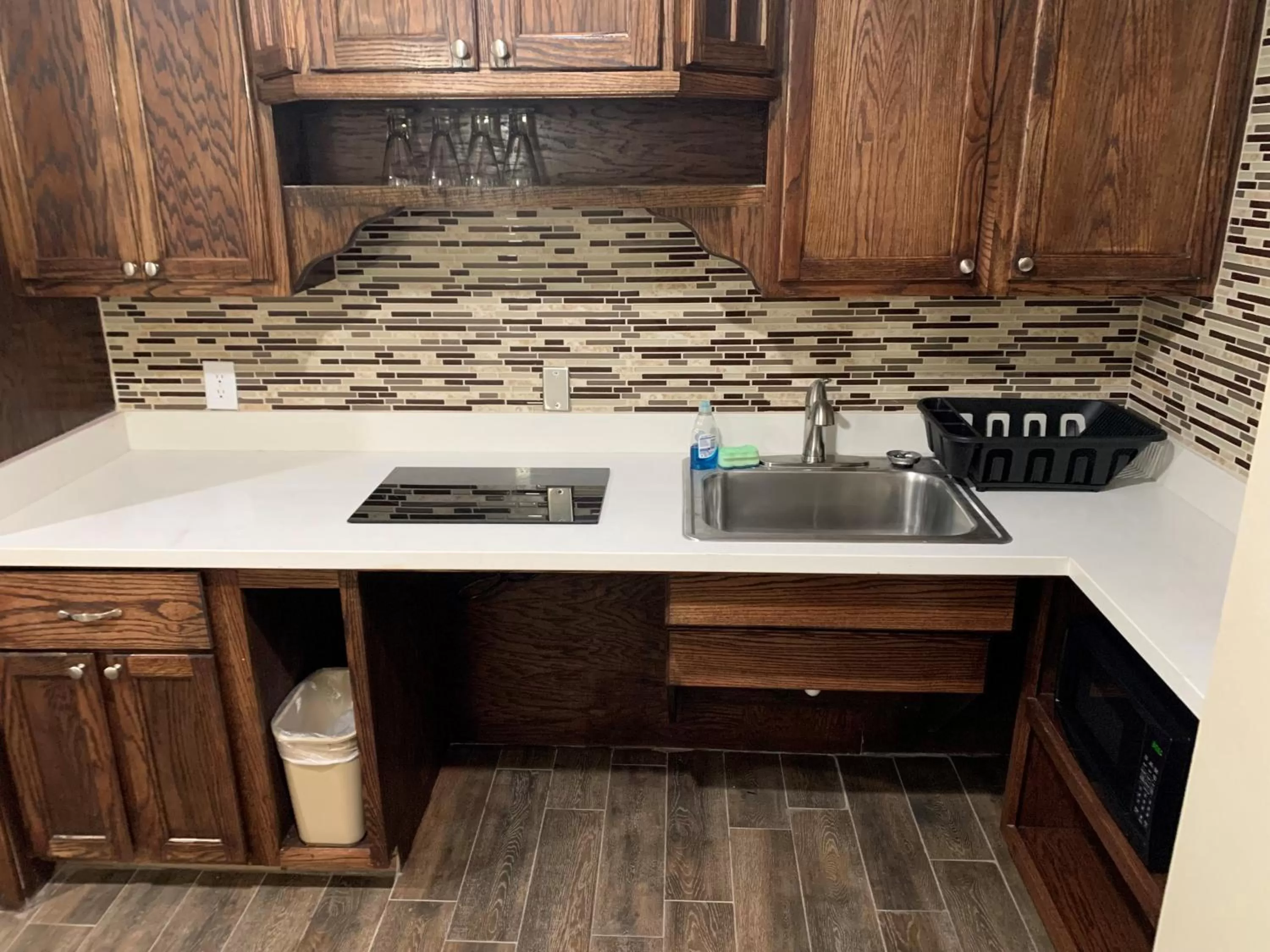 Kitchen or kitchenette in Comfort Suites West Monroe near Ike Hamilton Expo Center