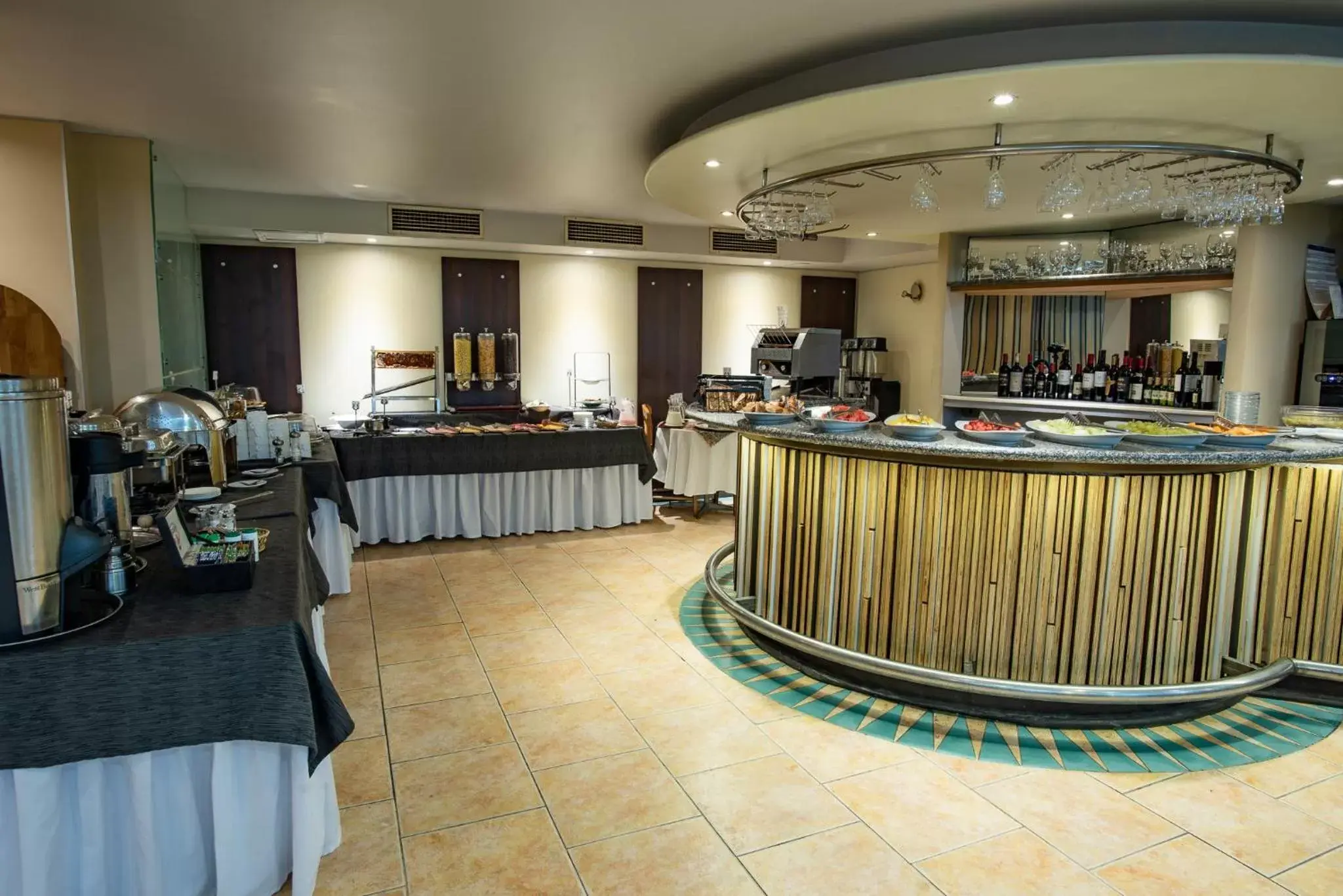 Lounge or bar, Banquet Facilities in Hotel Libertador