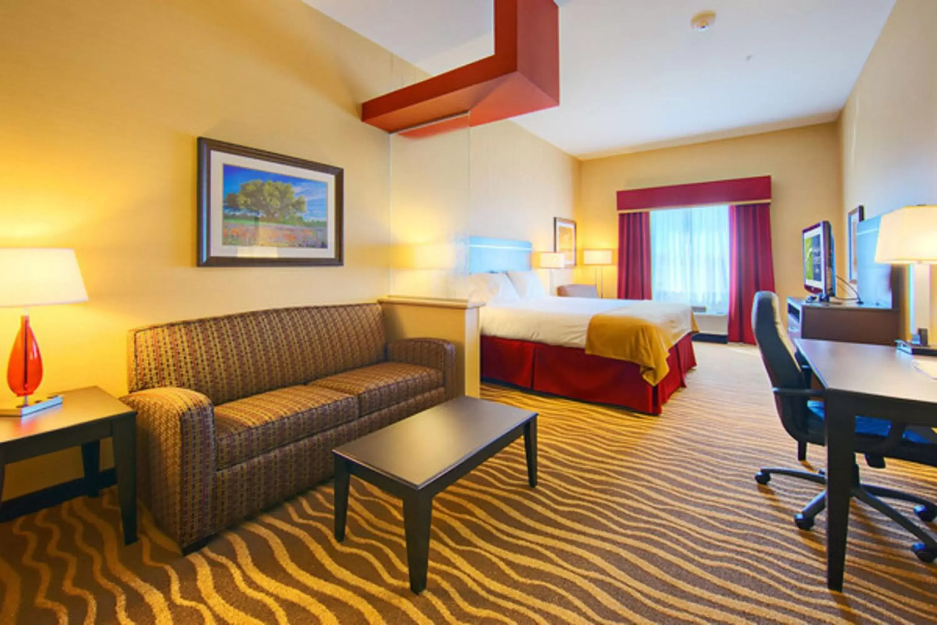 Photo of the whole room, Seating Area in Holiday Inn Express & Suites Cotulla, an IHG Hotel