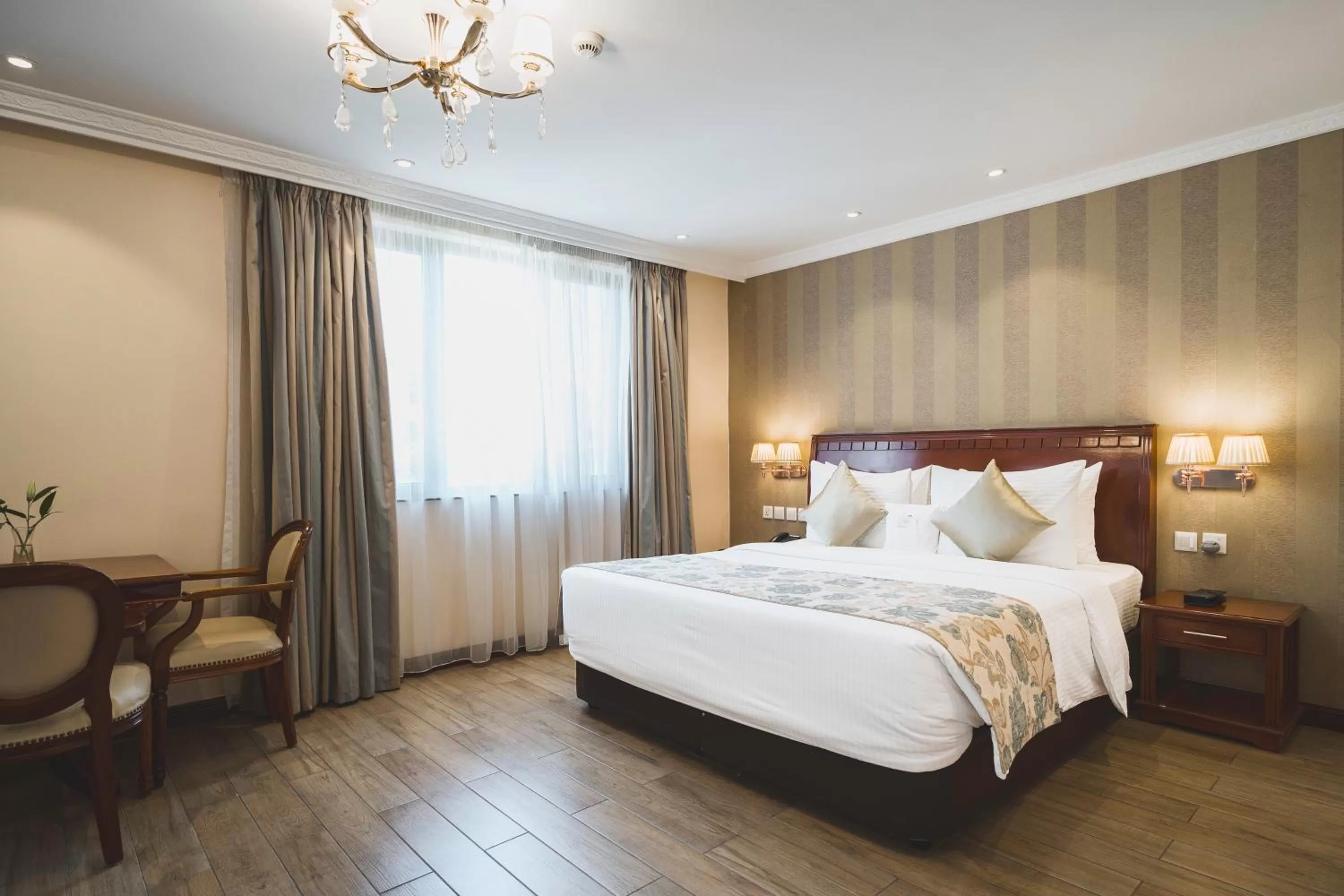 Bed in Sarova Woodlands Hotel and Spa