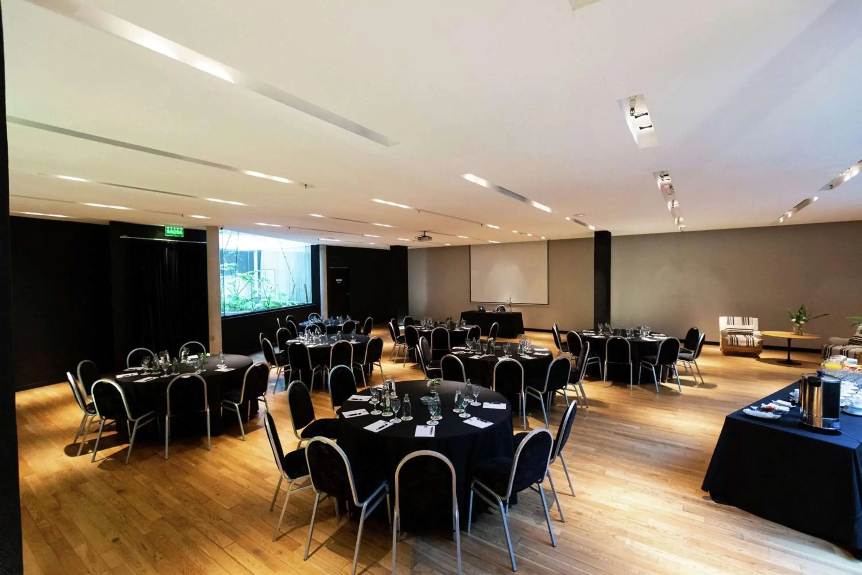 Meeting/conference room, Restaurant/Places to Eat in Anselmo Buenos Aires, Curio Collection By Hilton