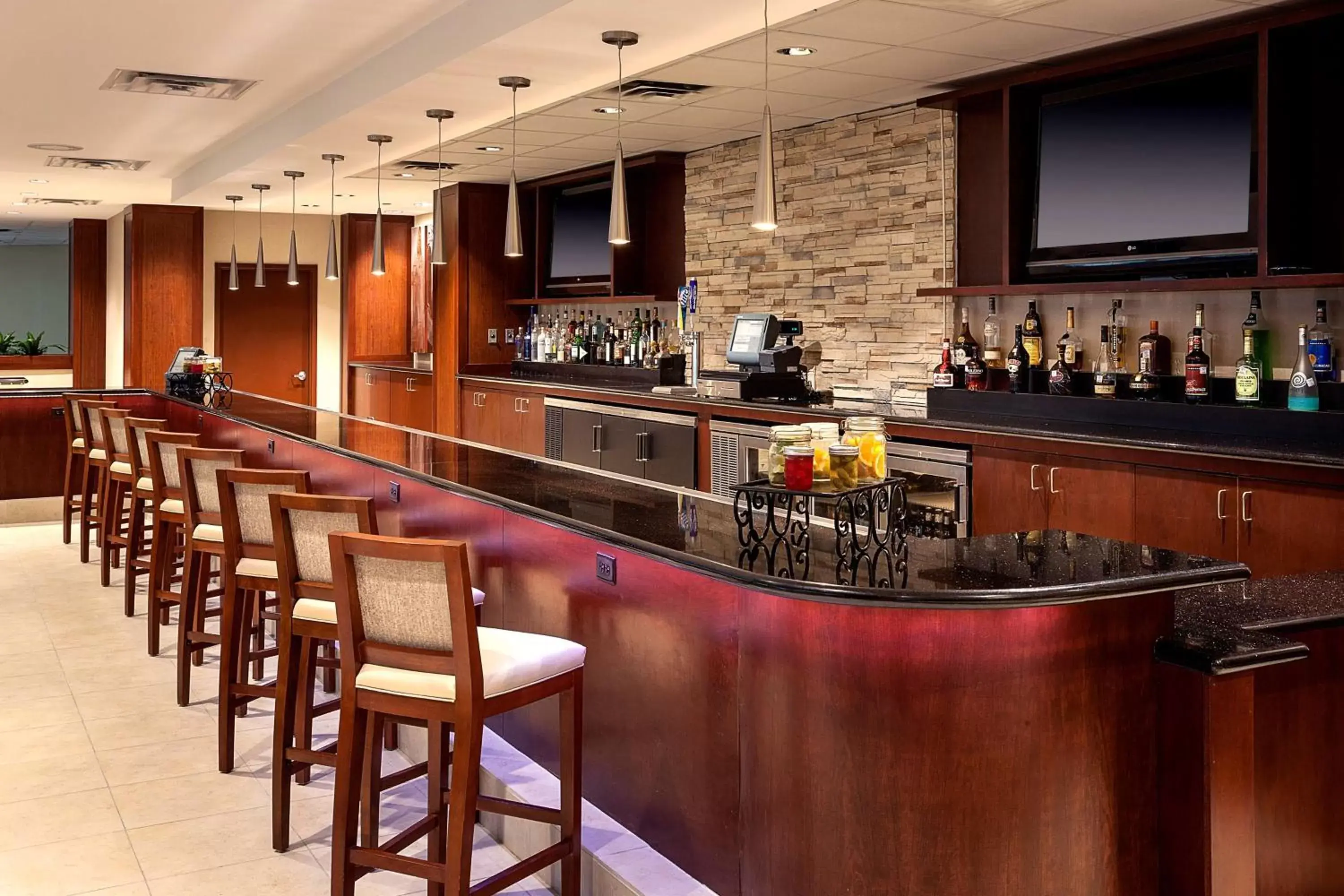 Lounge or bar in Hyatt Regency Houston Intercontinental Airport