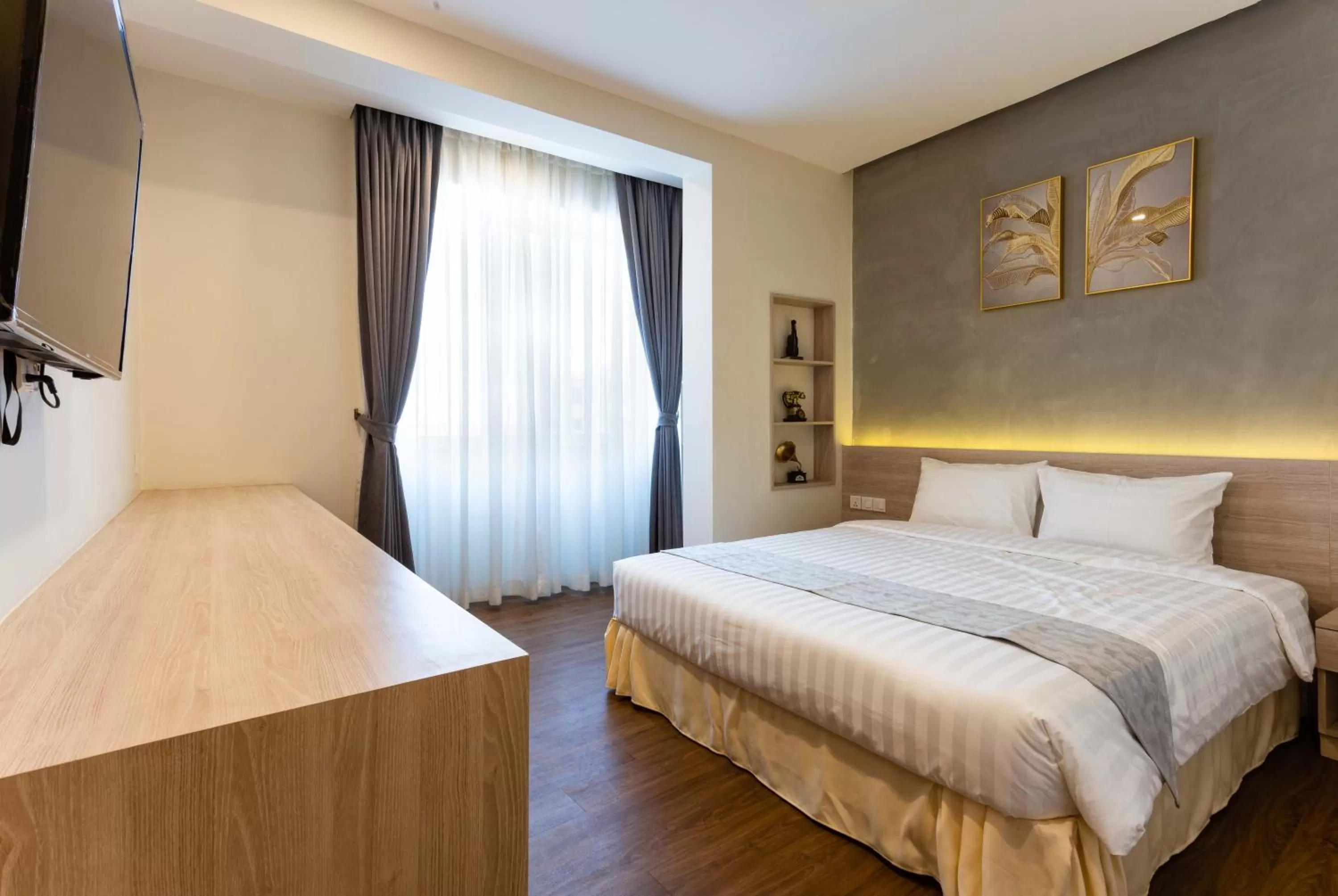 TV and multimedia, Bed in Joli Hotel