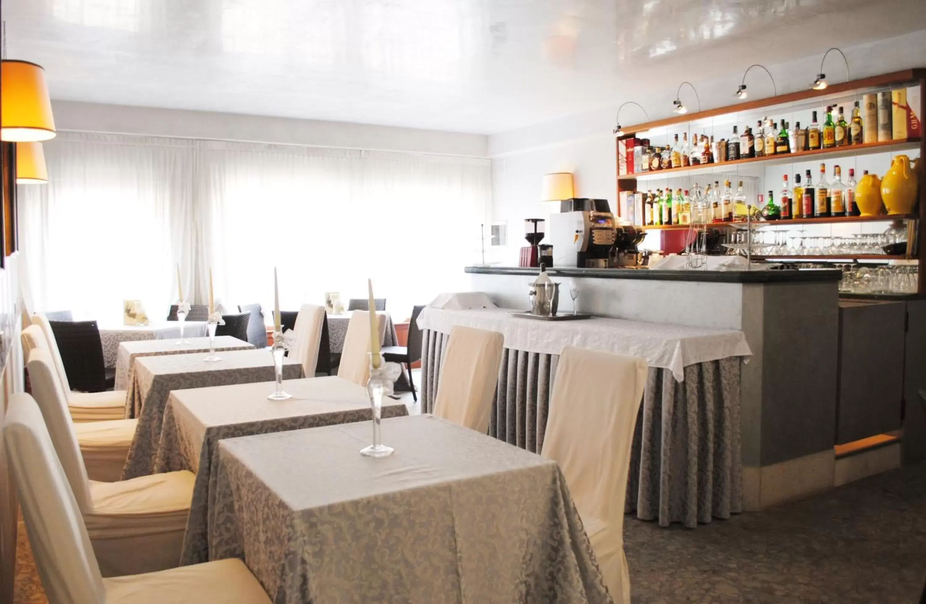 Restaurant/places to eat in Palazzo del Giglio Restaurant/places to eat in Palazzo del Giglio