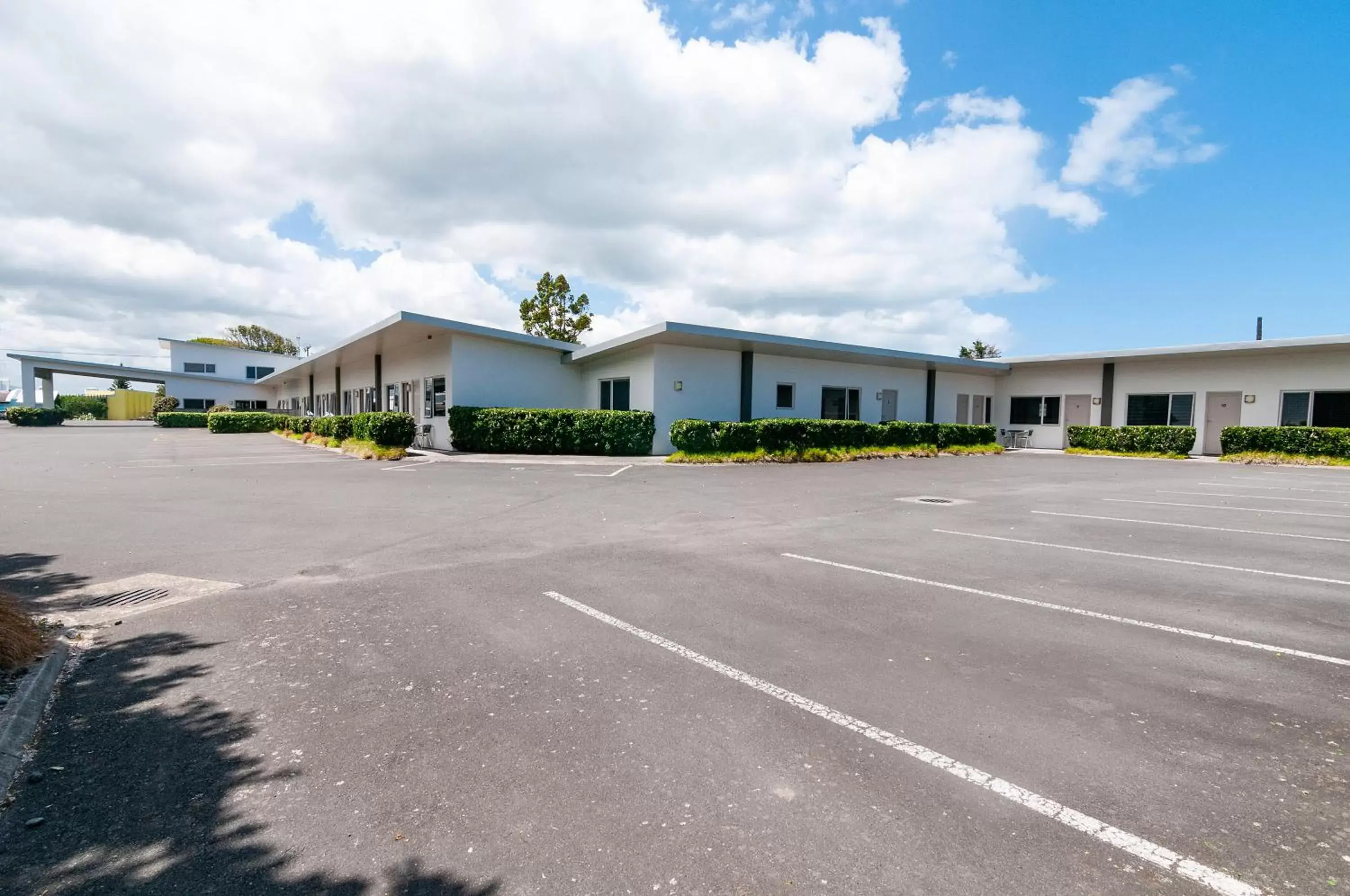 Property building in The Park Motel Property building in The Park Motel