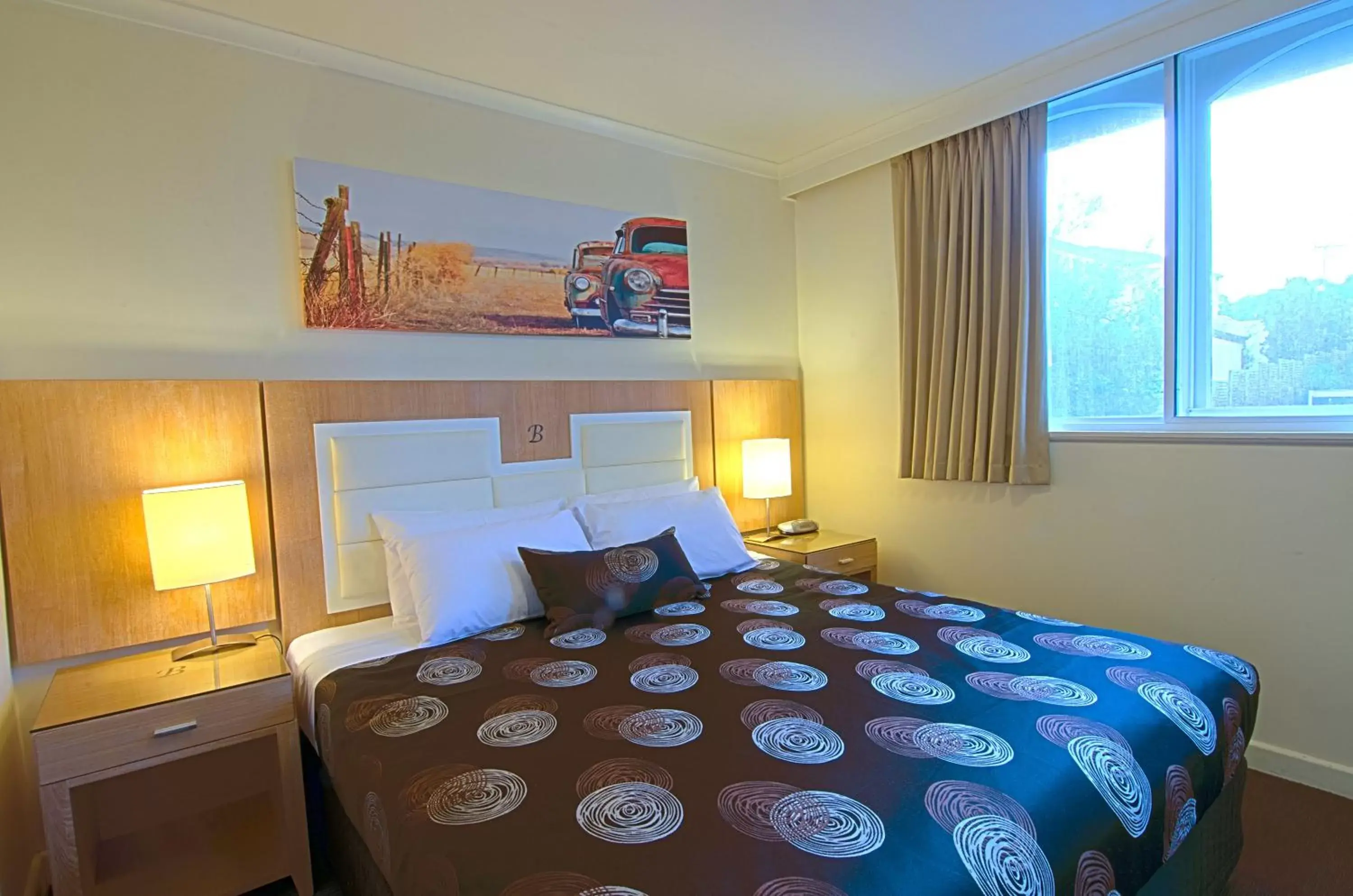 Bedroom, Bed in Park Squire Motor Inn & Serviced Apartments