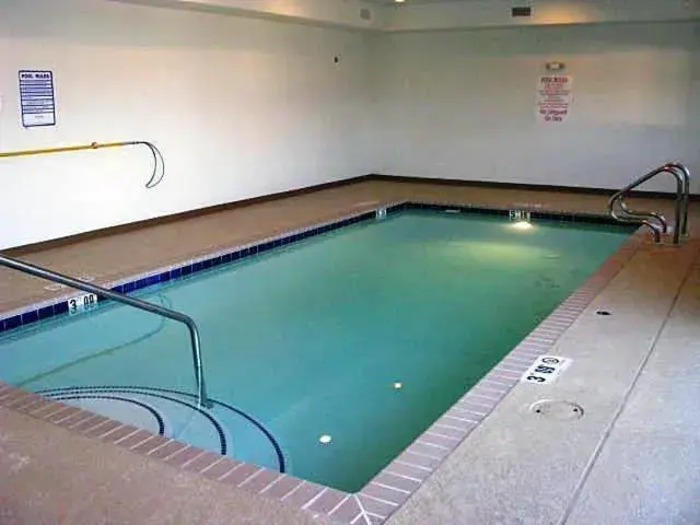 Swimming Pool in Motel 6-Cedar Park, TX