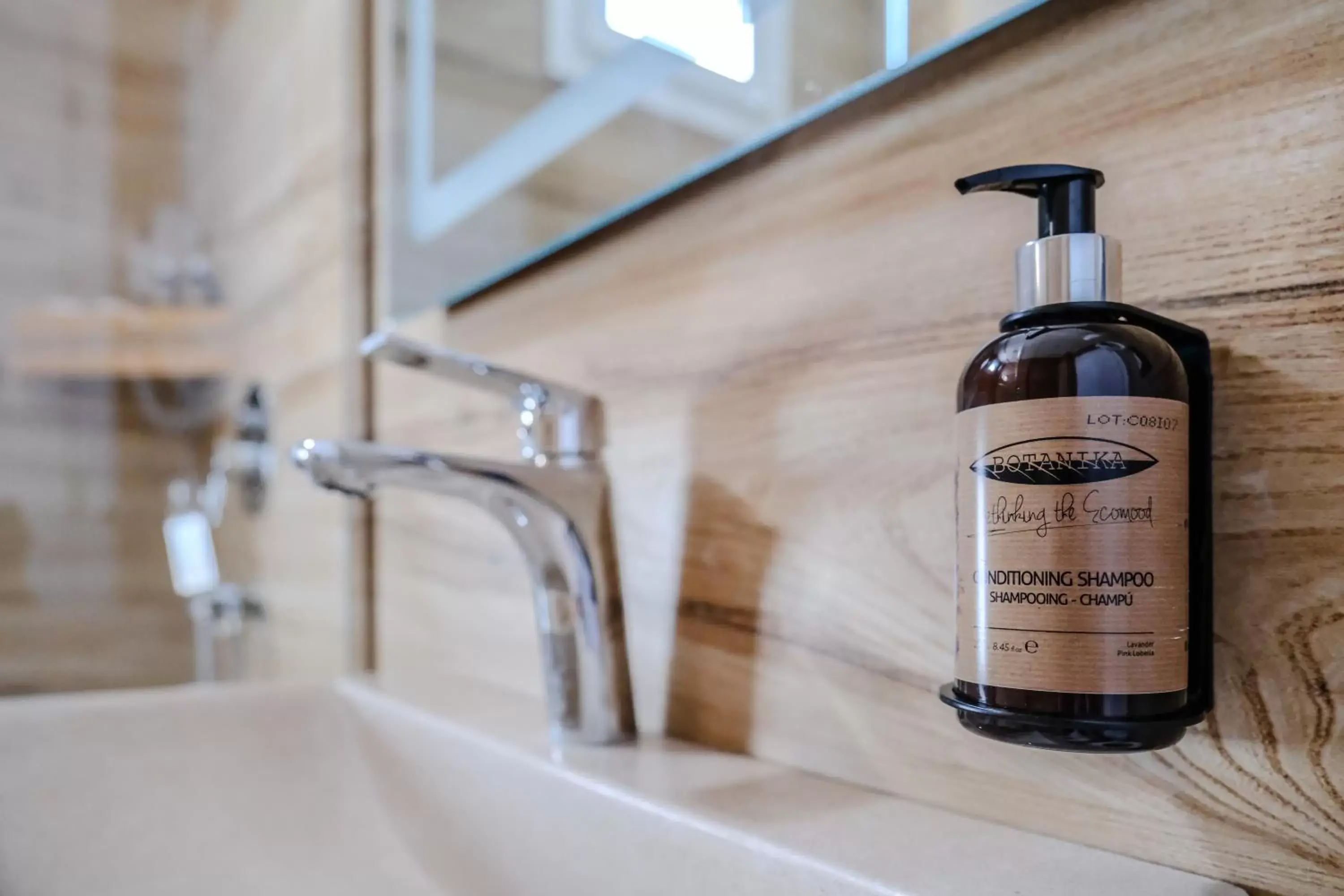 Double or Twin Room with Balcony in Ledina Hotel Double or Twin Room with Balcony in Ledina Hotel