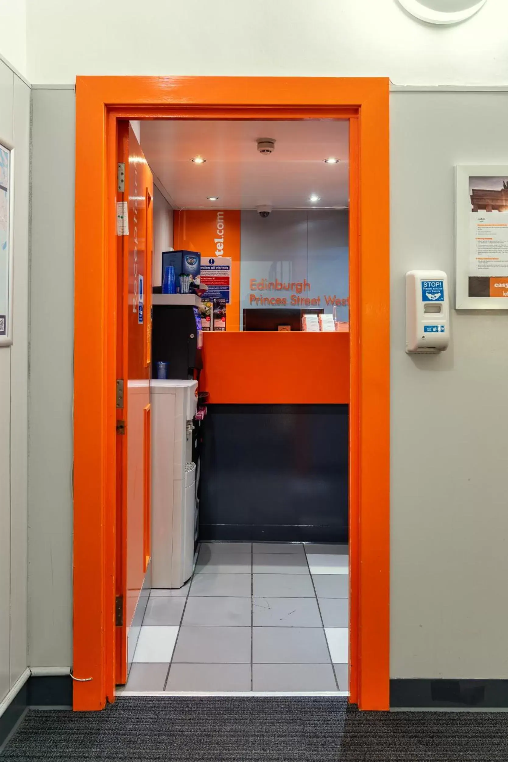 Staff in easyHotel Edinburgh