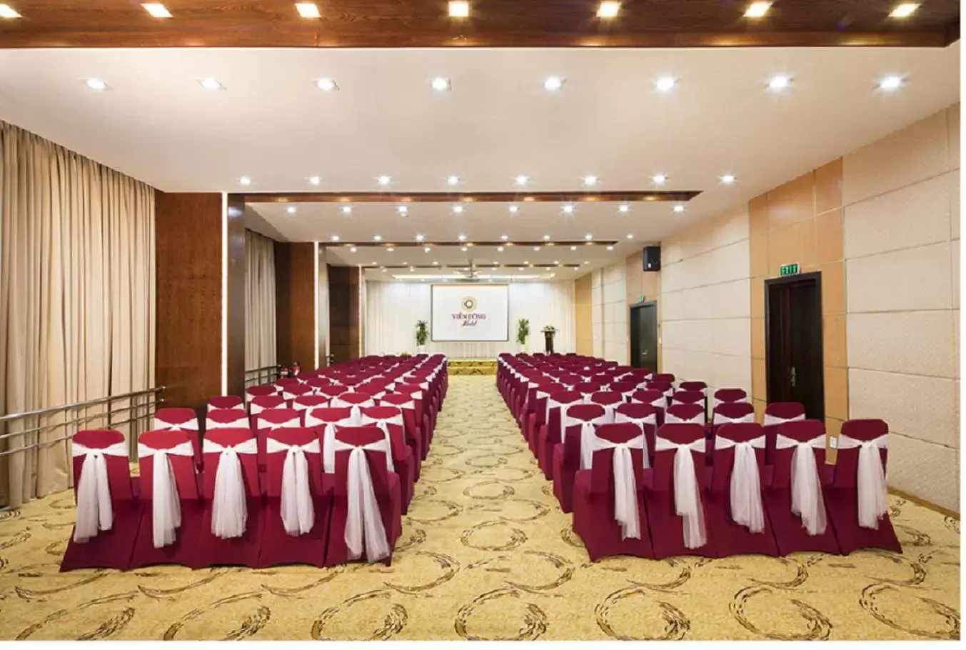 Banquet/Function facilities in Vien Dong Hotel