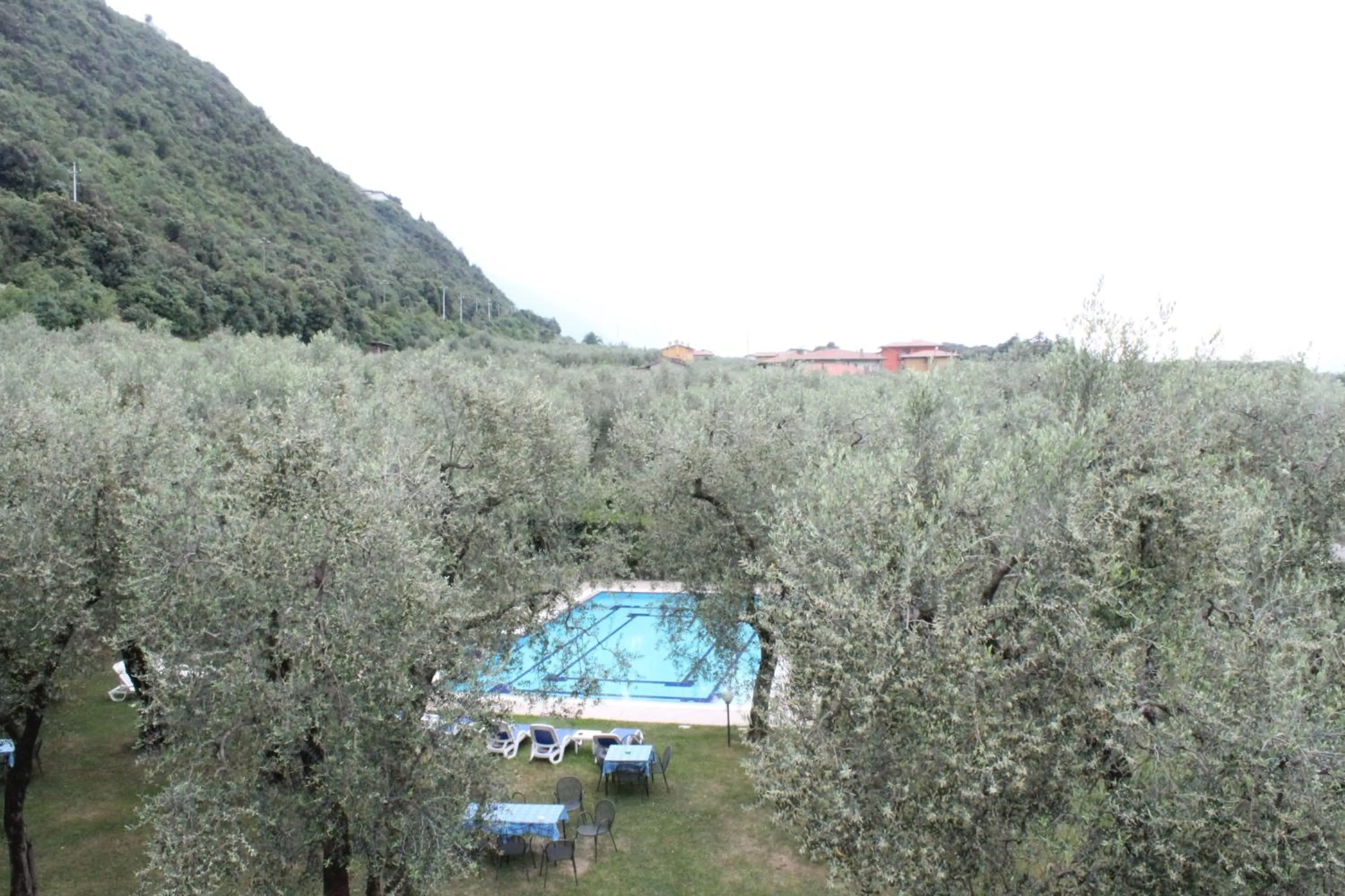Swimming pool in Garnì Casa Rabagno