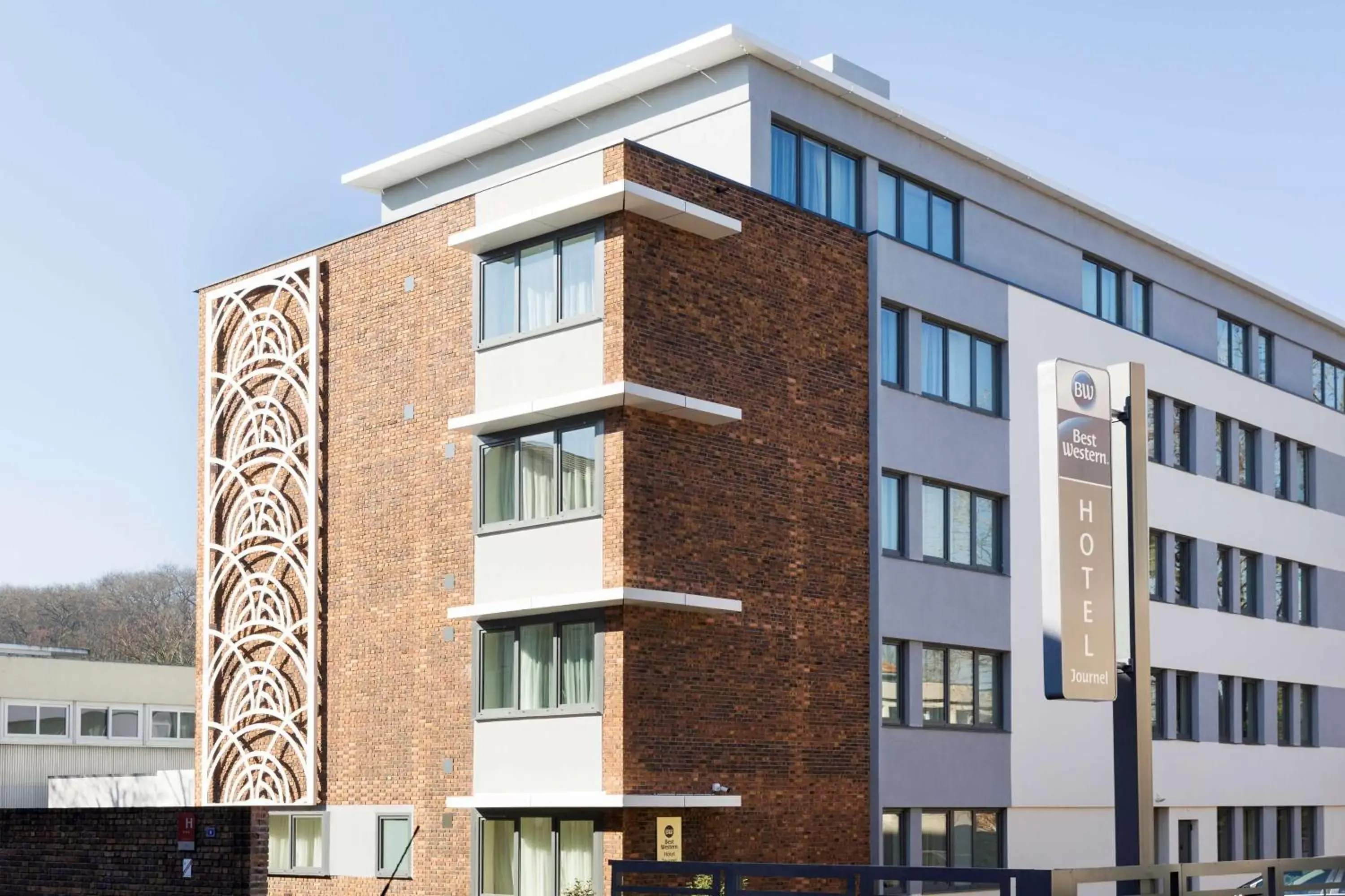 Property building in Best Western Hôtel Journel Paris Sud Property building in Best Western Hôtel Journel Paris Sud