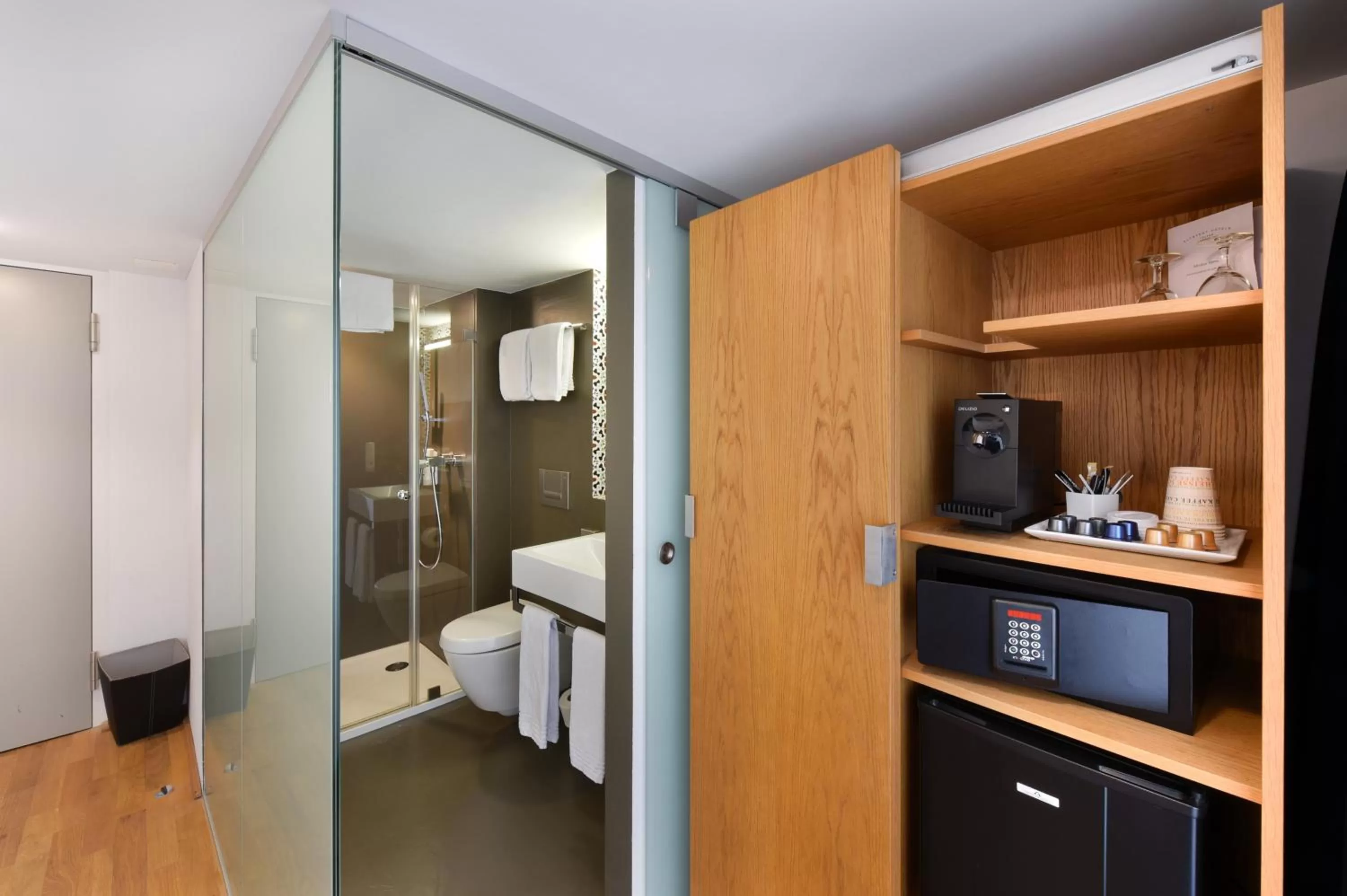 Hotel Lestelle - self check-in