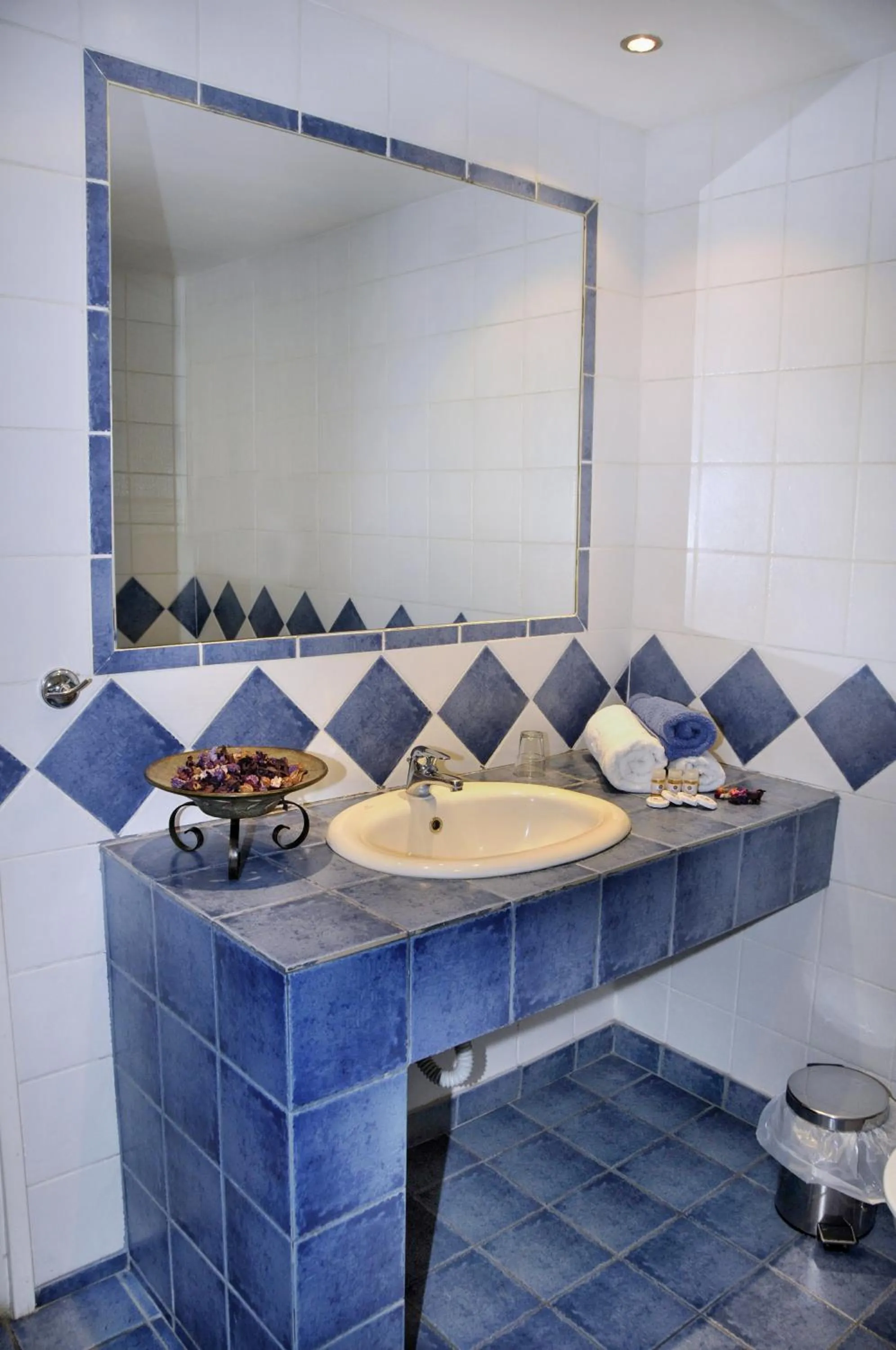 Bathroom in Hotel Elena