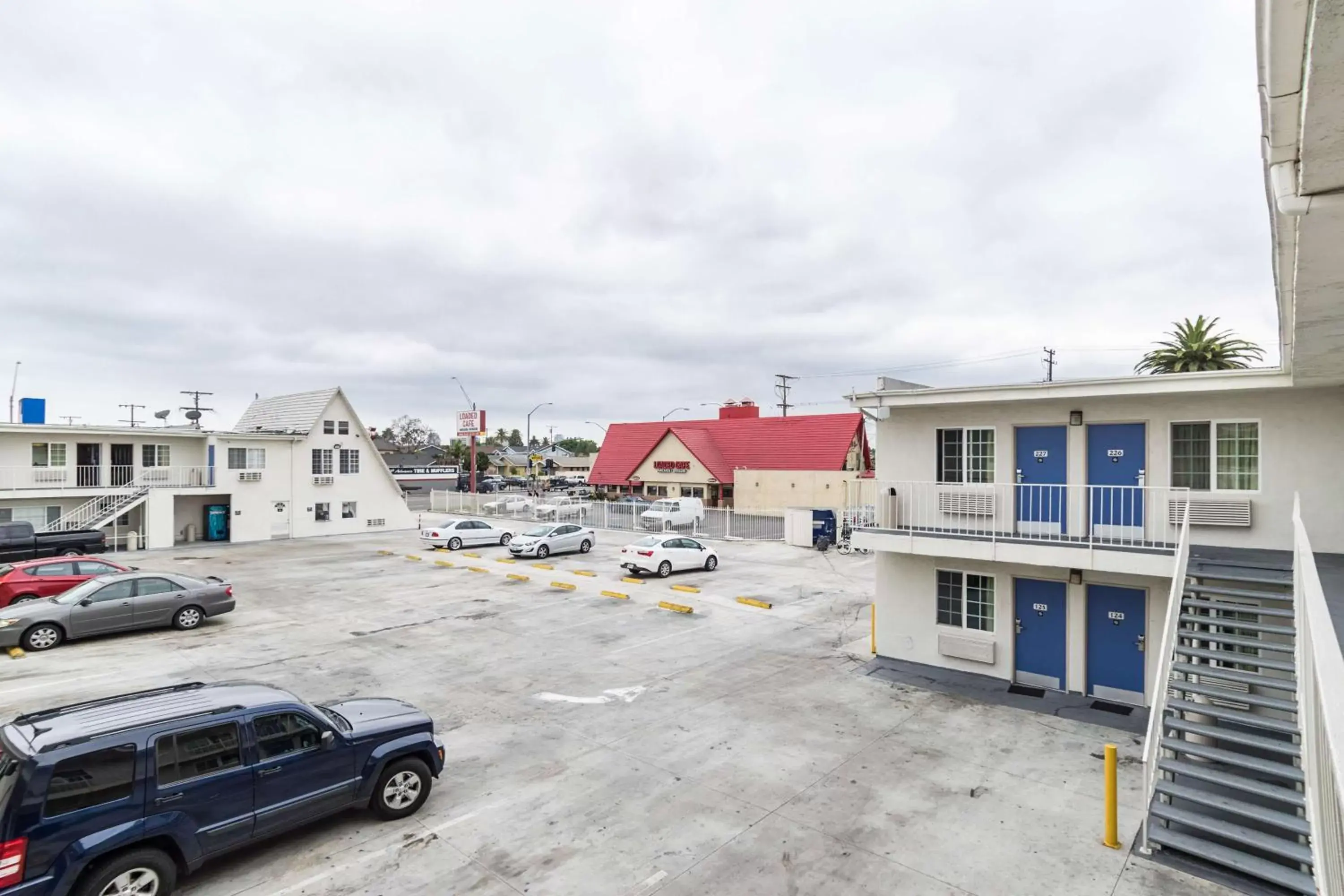 Property building in Motel 6-Long Beach, CA - International City