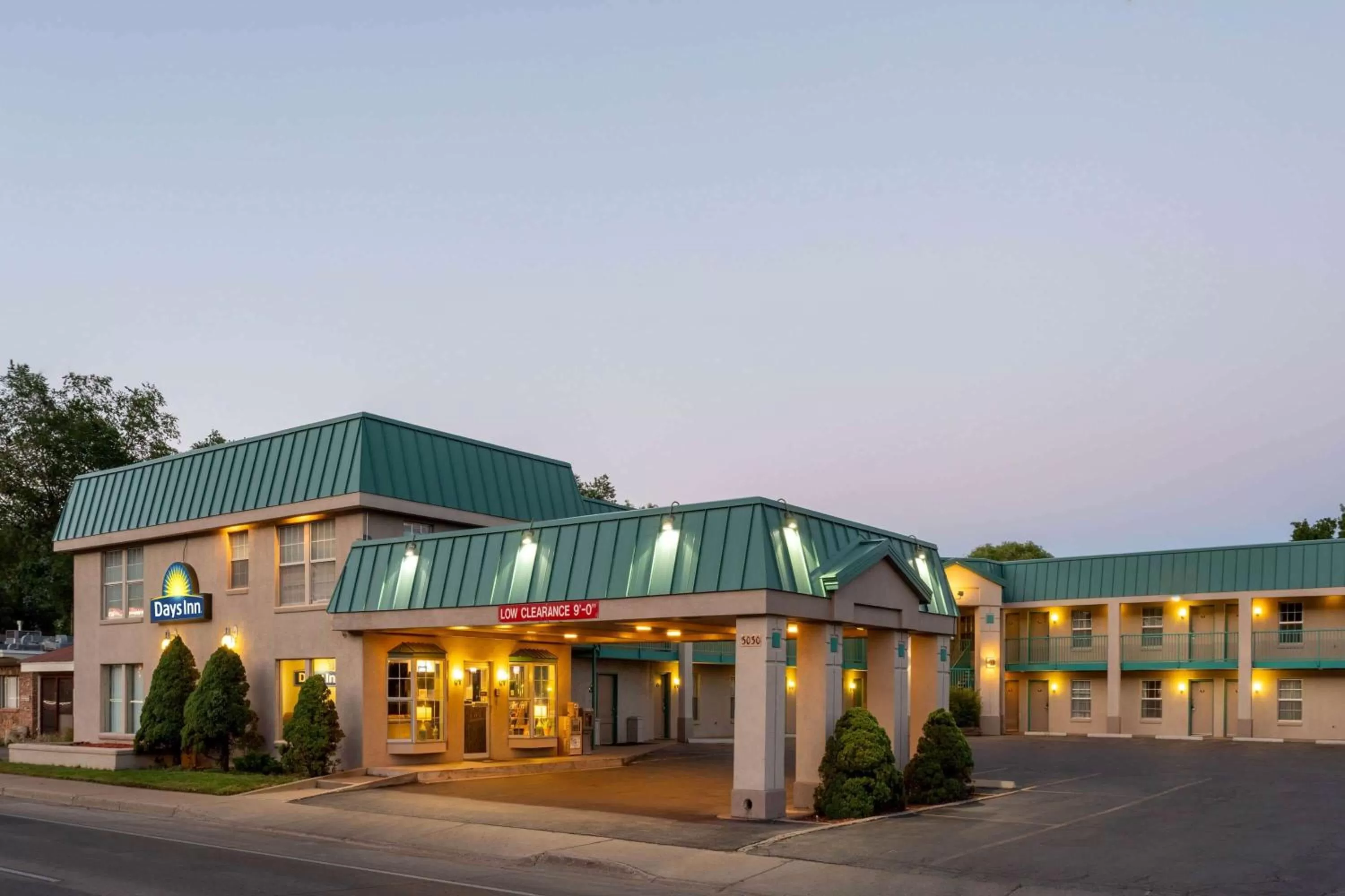 Property Building in Days Inn by Wyndham Durango