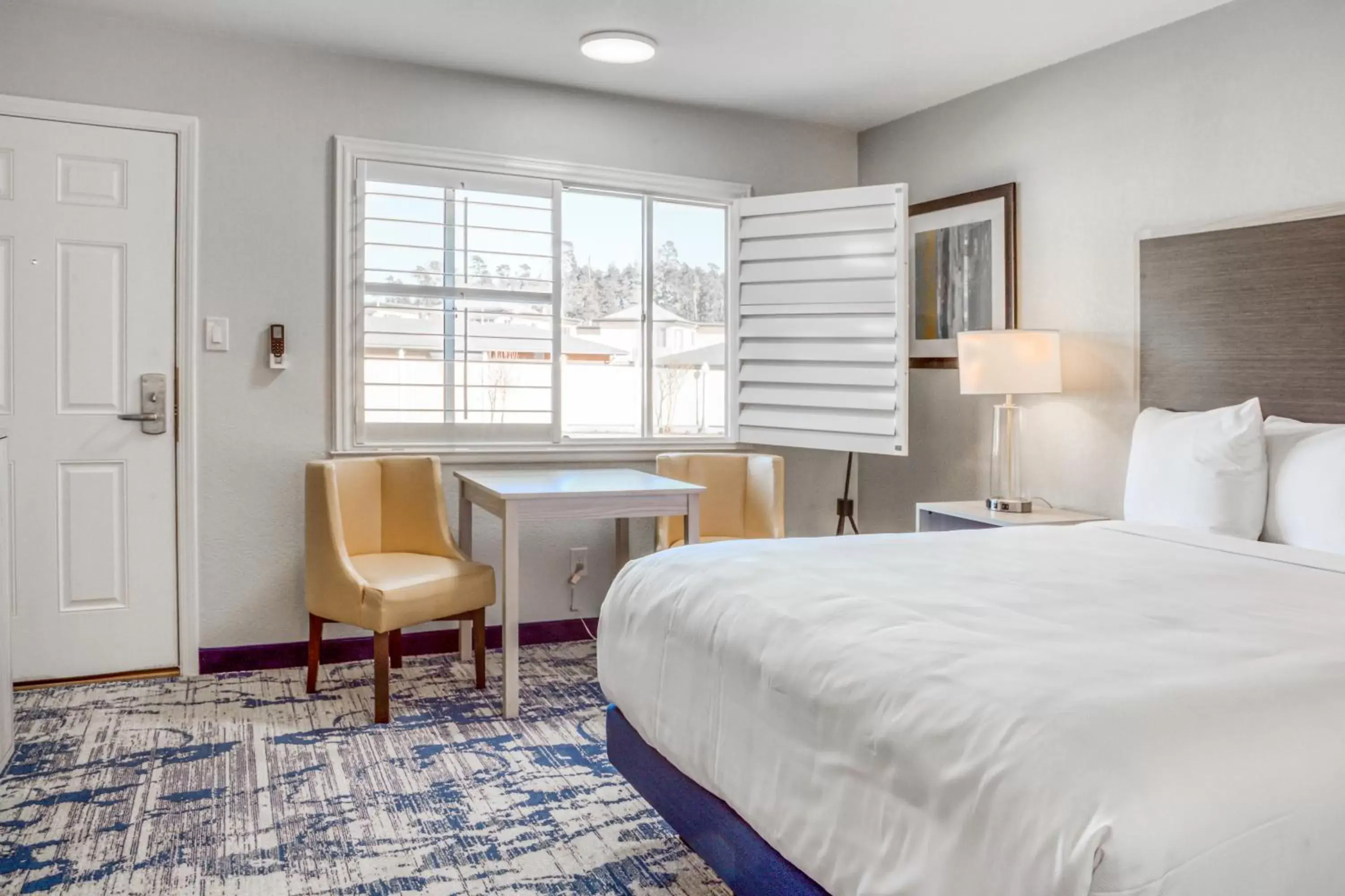 Bedroom, Bed in Creekside Inn Downtown Bedroom, Bed in Creekside Inn Downtown