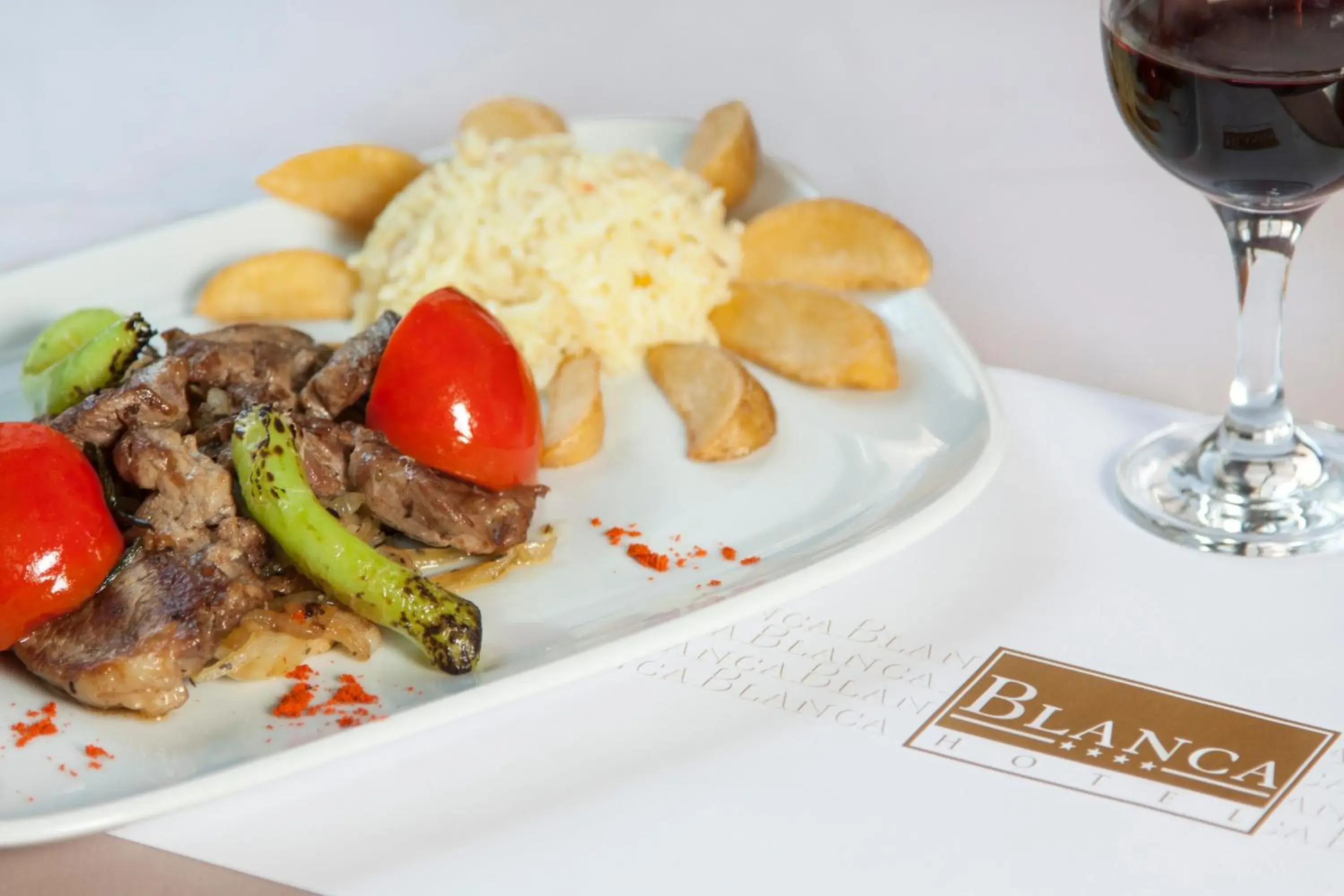 Restaurant/places to eat, Food in Blanca Hotel