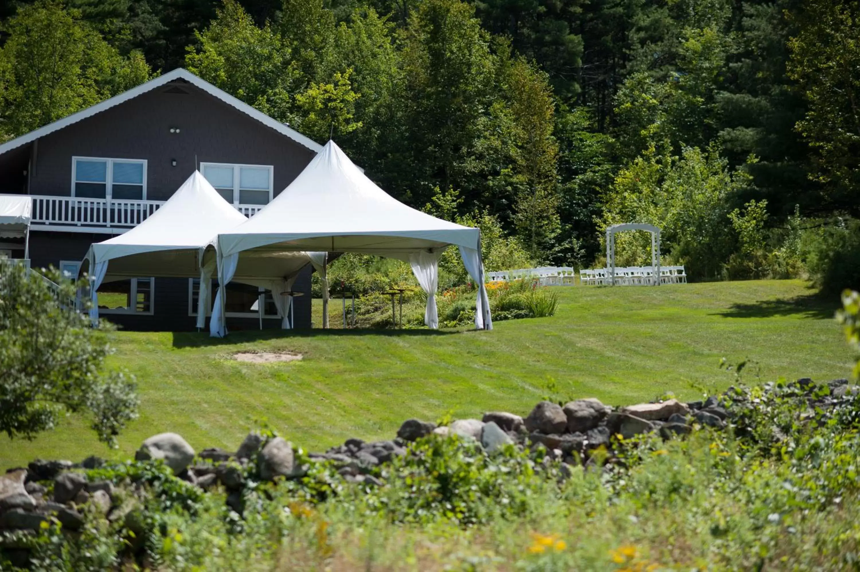 Property building, Garden in Snowvillage Inn