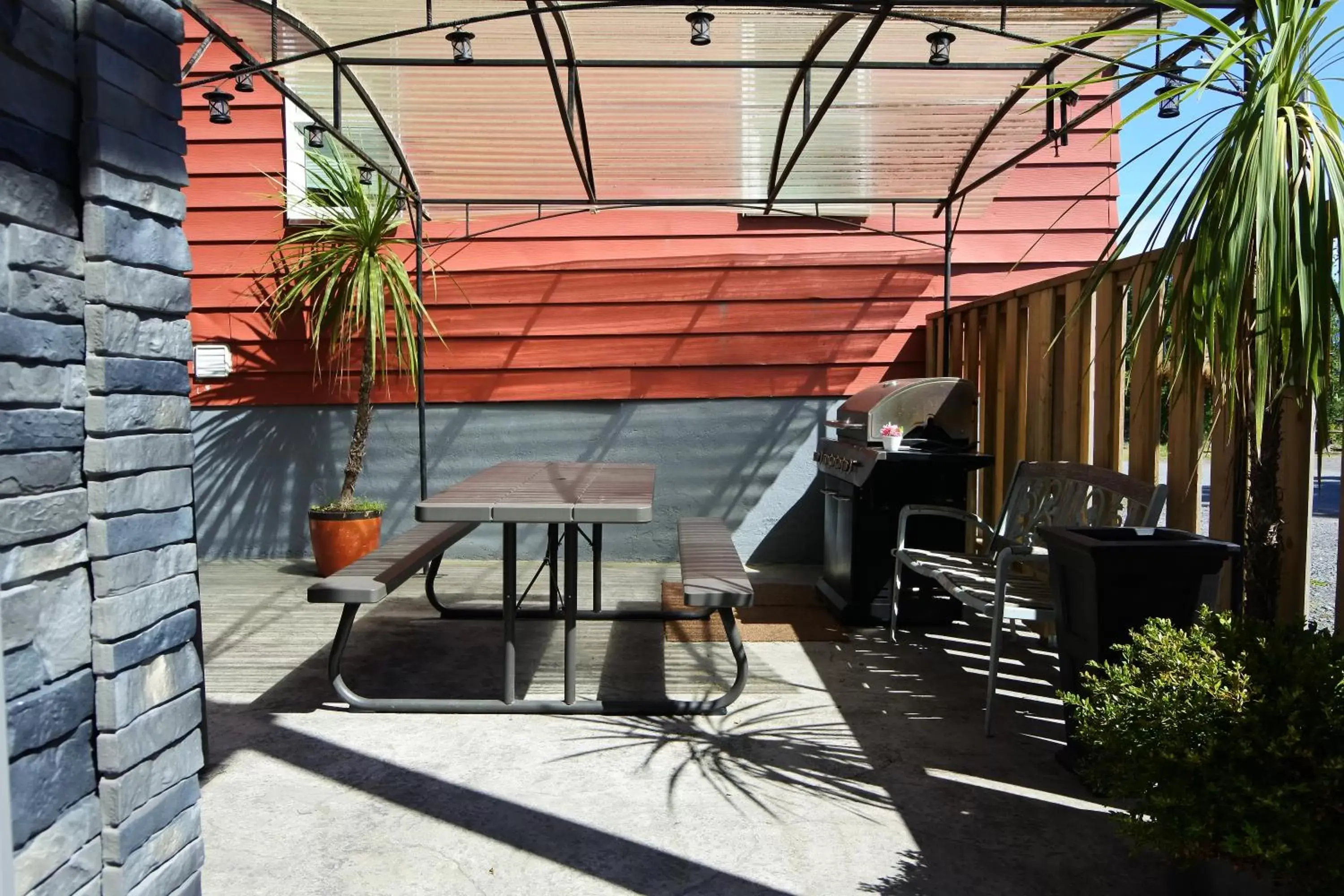 Patio, BBQ Facilities in Black Rooster Guesthouse