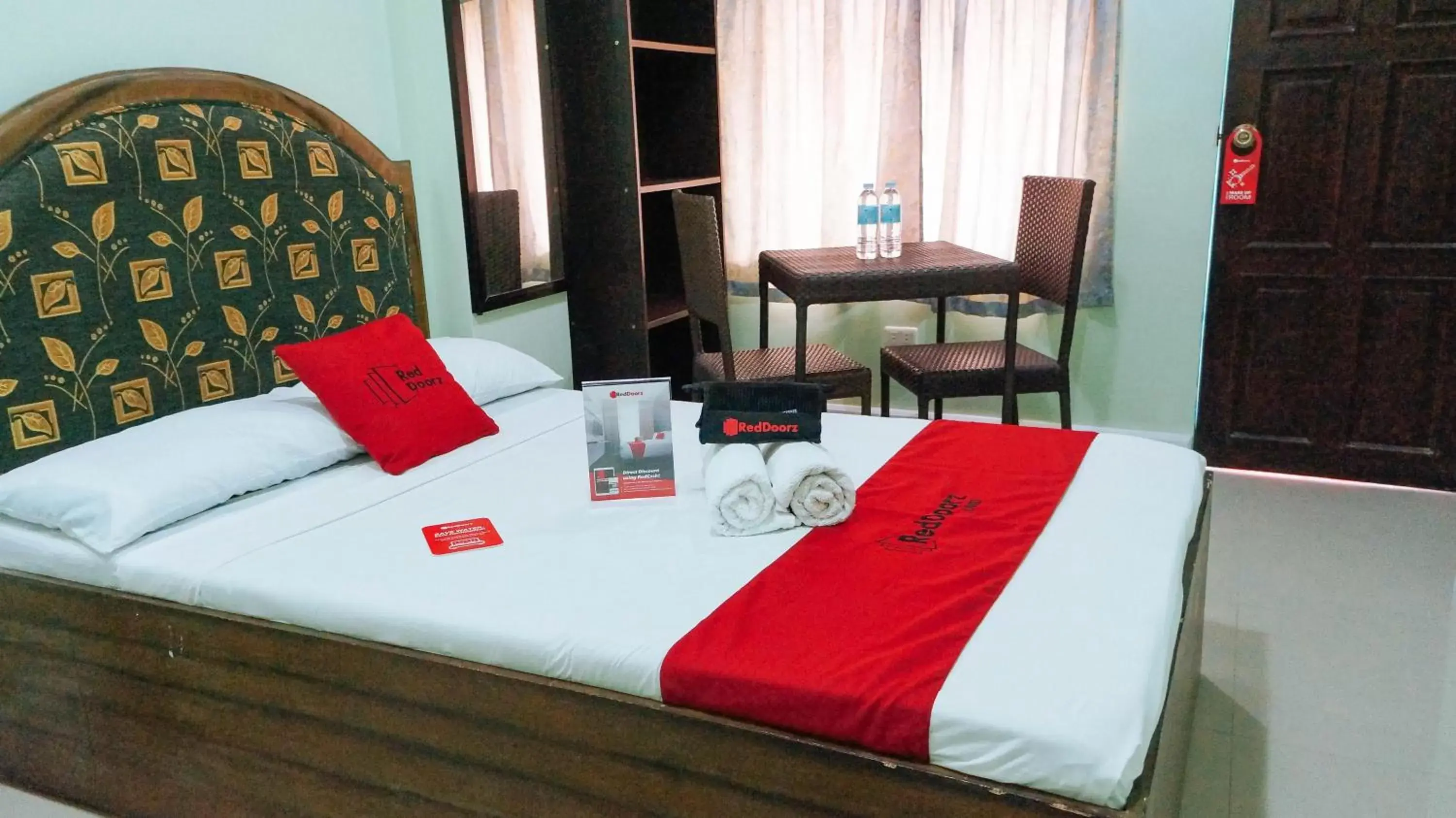 Bed in RedDoorz @ Bankal Lapulapu Bed in RedDoorz @ Bankal Lapulapu