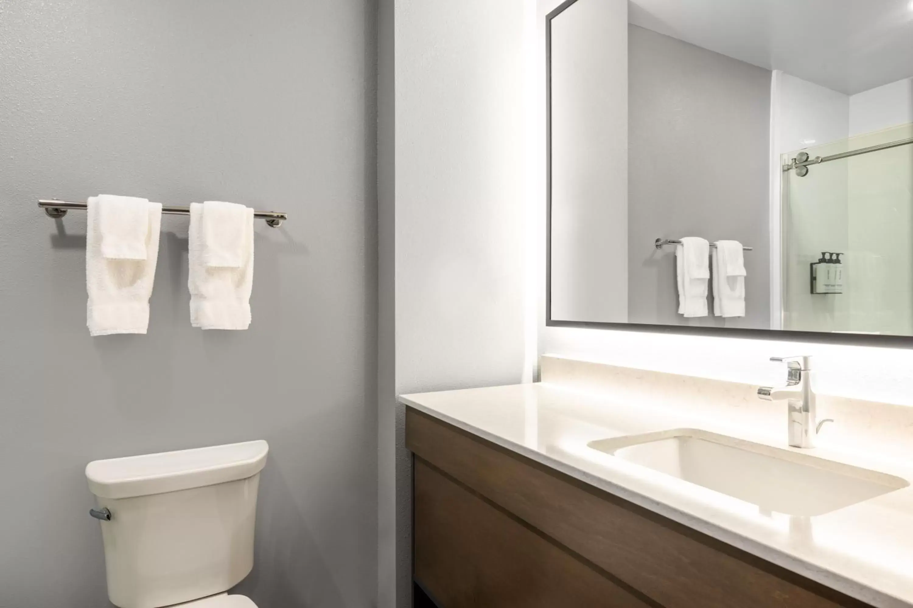 Bathroom in Crowne Plaza - Kearney, an IHG Hotel