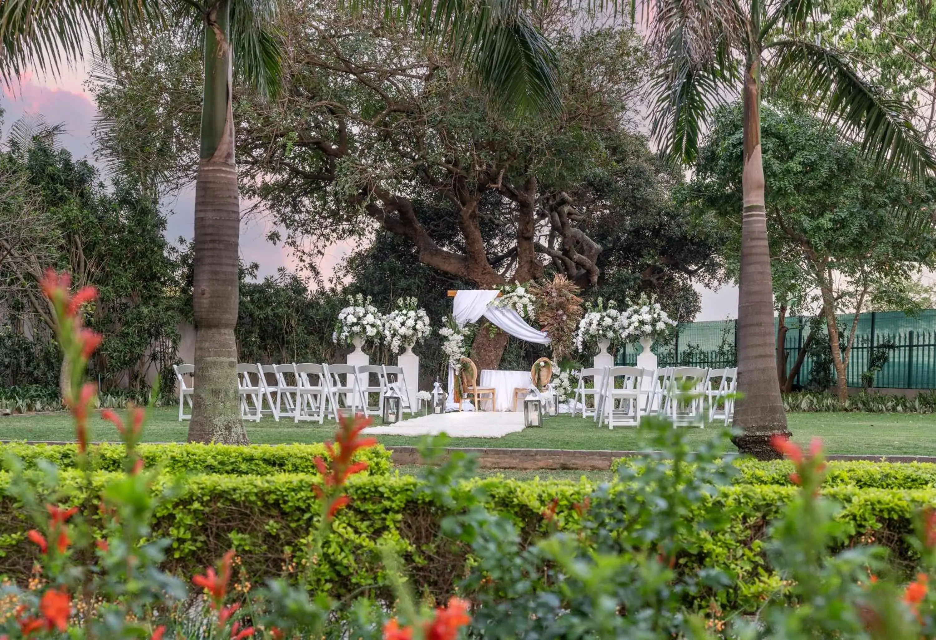 Garden, Property Building in Radisson Blu Hotel & Residence Maputo